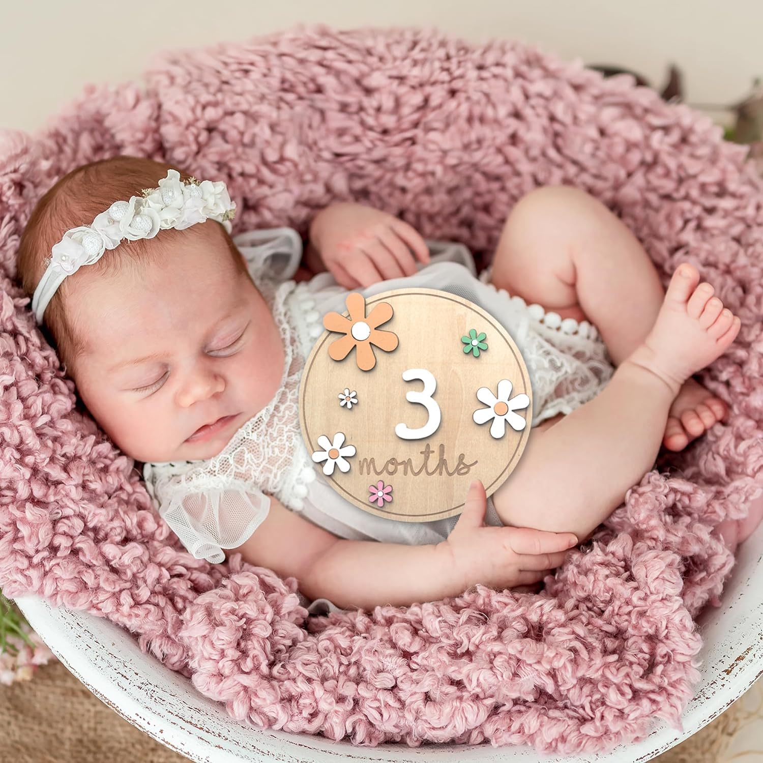 Monthly Baby Milestone Wooden Circles Cards Newborn Photography Props Girl Baby Announcement Signs Milestone Cards 1-12 Months Gift for Newborn Milestone Marker Wooden Discs (circle-02)
