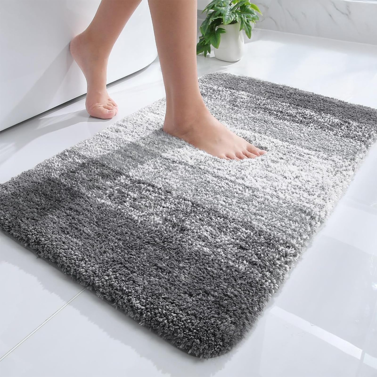 Bathroom Rug Mat 60x40cm, Baytion Super Soft and Ultra Absorbent Thick Bath Mat, Non-Slip Bathroom Rugs with TPR Backing, Washable and Dry Bath Rug for Bathroom, Bedroom, Kitchen, Tub（Grey）