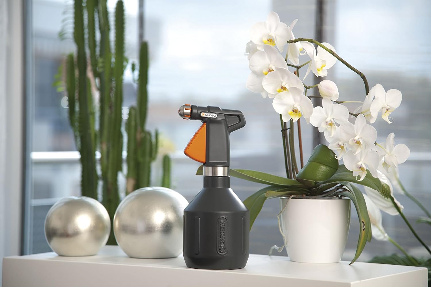 Gardena 806-U 34-Ounce Premium Pump Sprayer