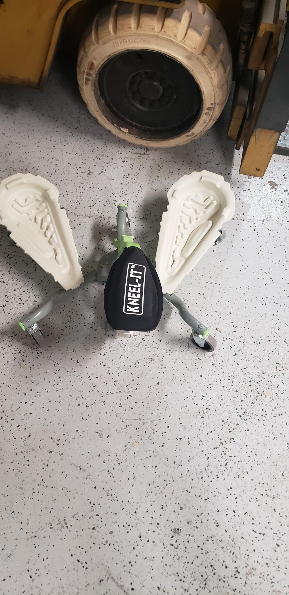 V3 Rolling Knee Pads with Seat Floor Work Accessory