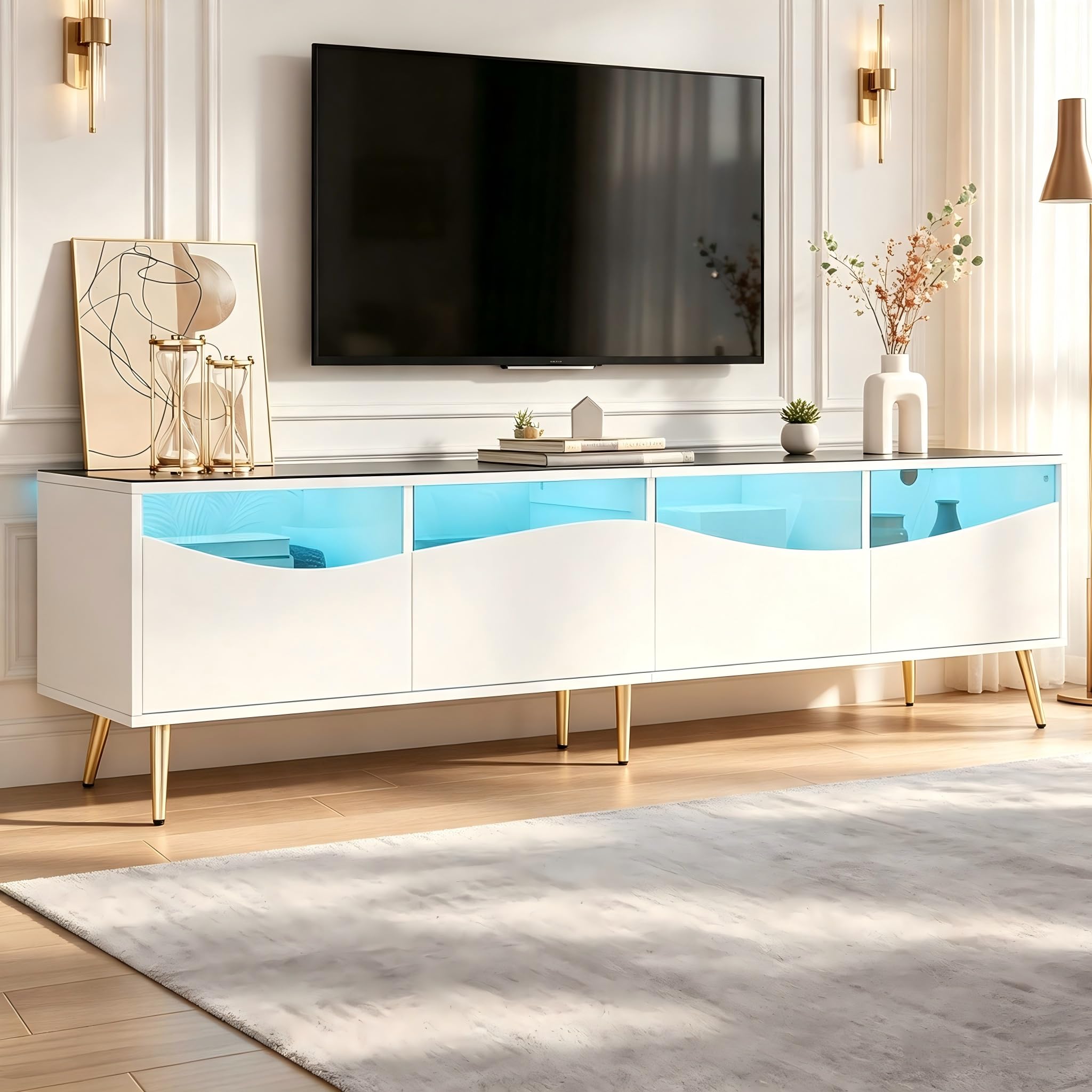 Meuble TV 180 cm avec LED, façade en verre, espace de rangement et pieds en métal doré, blanc pour salon