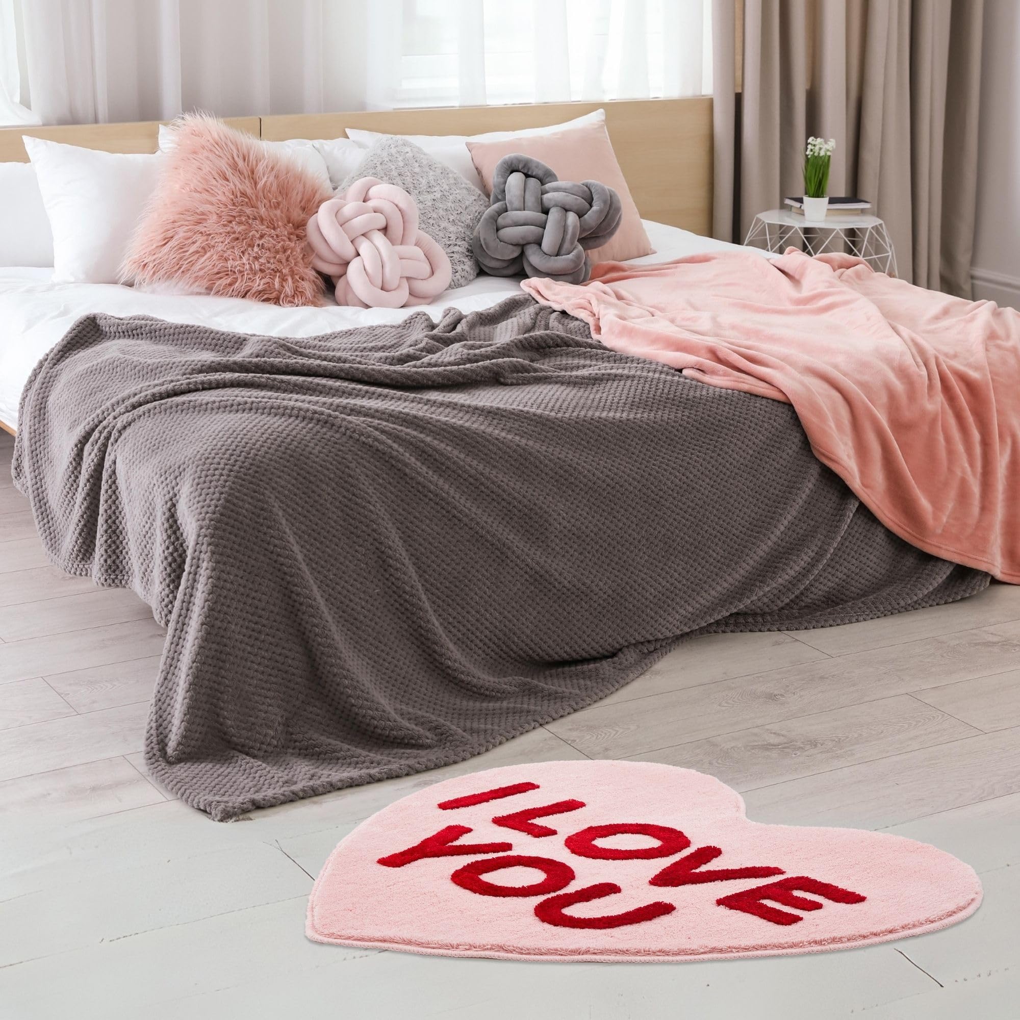 Amazon.com: Beyond Deco I Love You Pink Heart Rug 35 inches, Hand