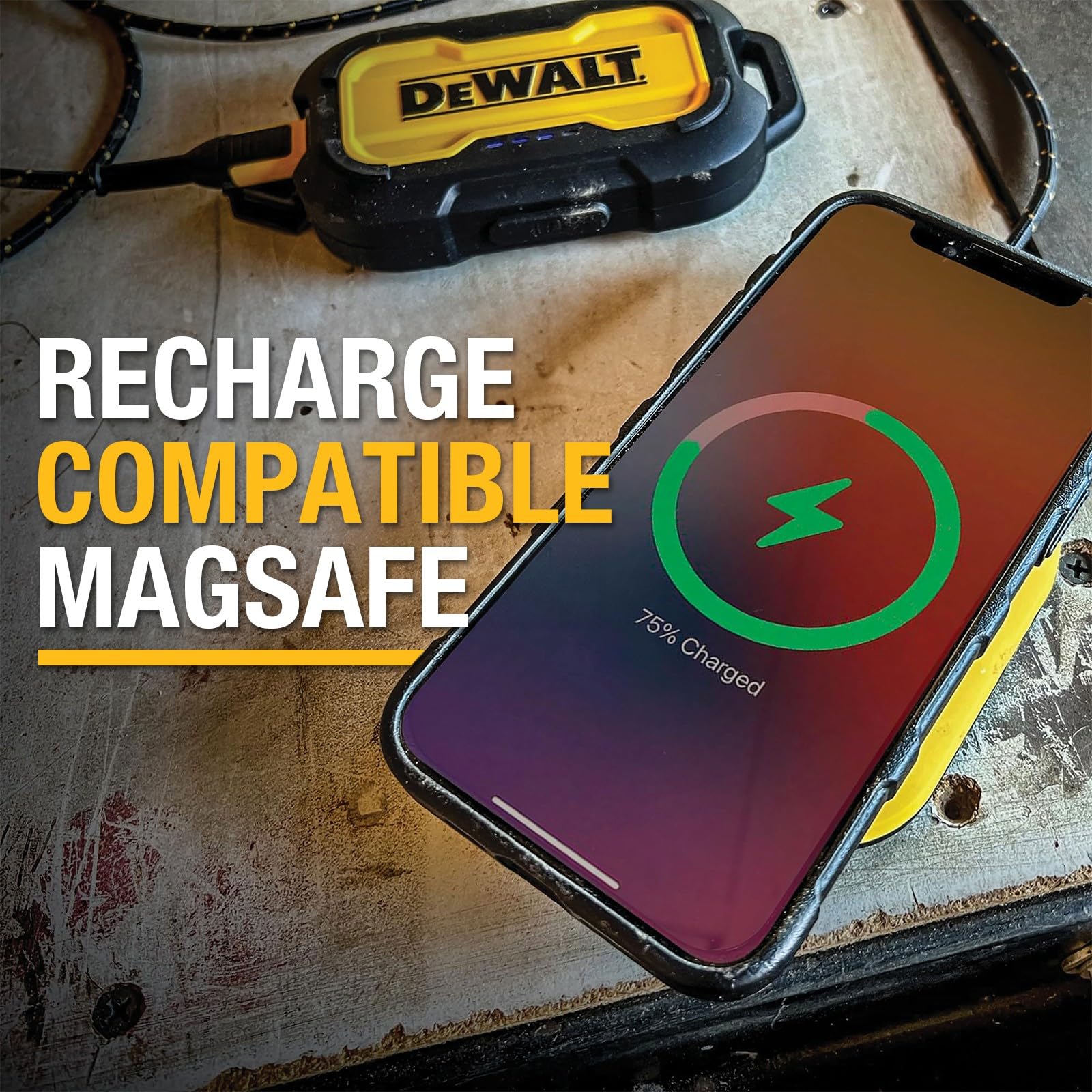 DEWALT Funda Magnética Resistente para iPhone 15 Compatible con MagSafe, Carcasa Antigolpes con Protección contra Caídas, Diseño Slim con Agarre Antideslizante, Matte Black