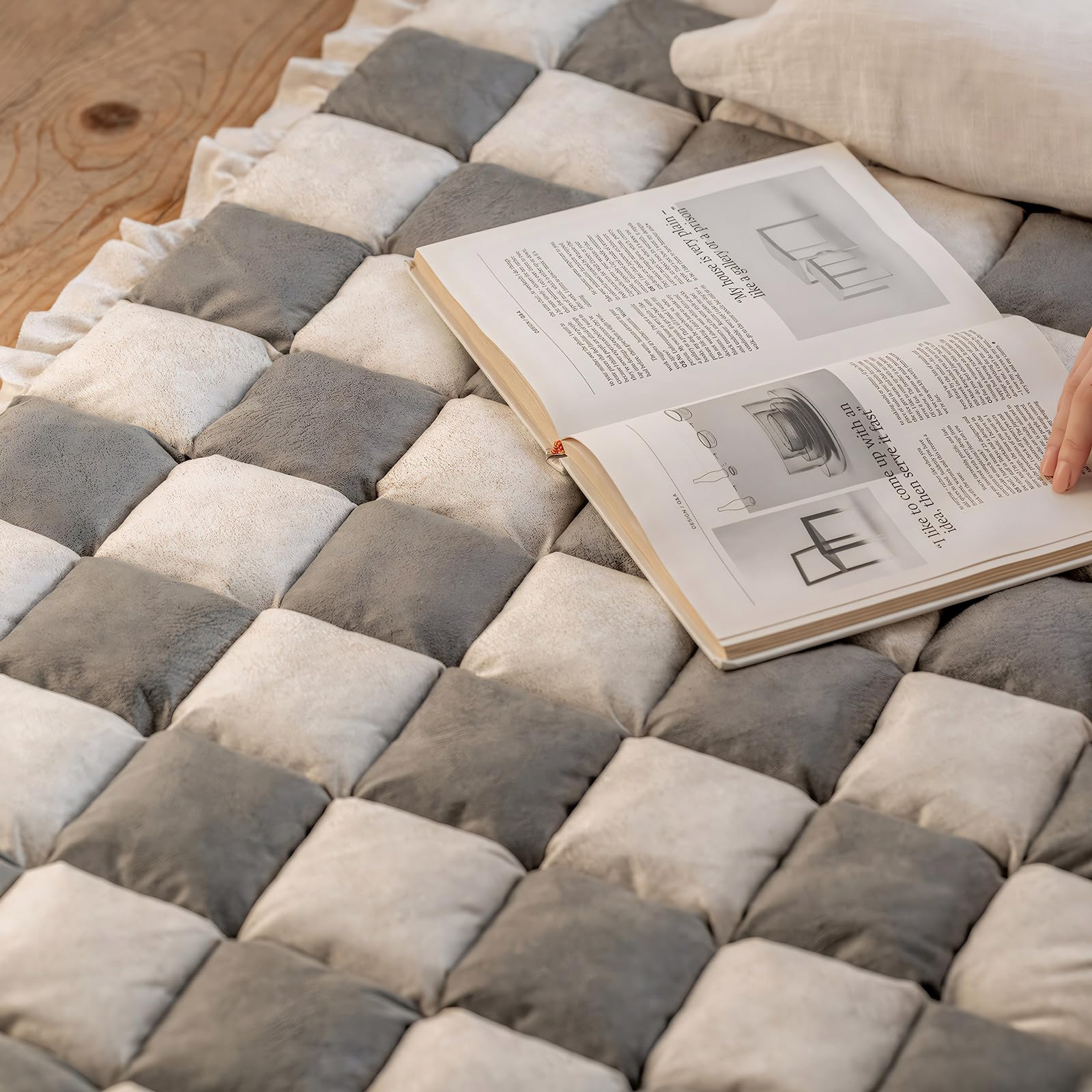 TOPCHANCES Dog Couch Cover Protector,Thickened Non-Slip Washable Plaid Sofa Pads for Couch,Pet Sofa Couch Cover Furniture Covers for Camping,Car,Floor&Bed,All-Season(28x60in)