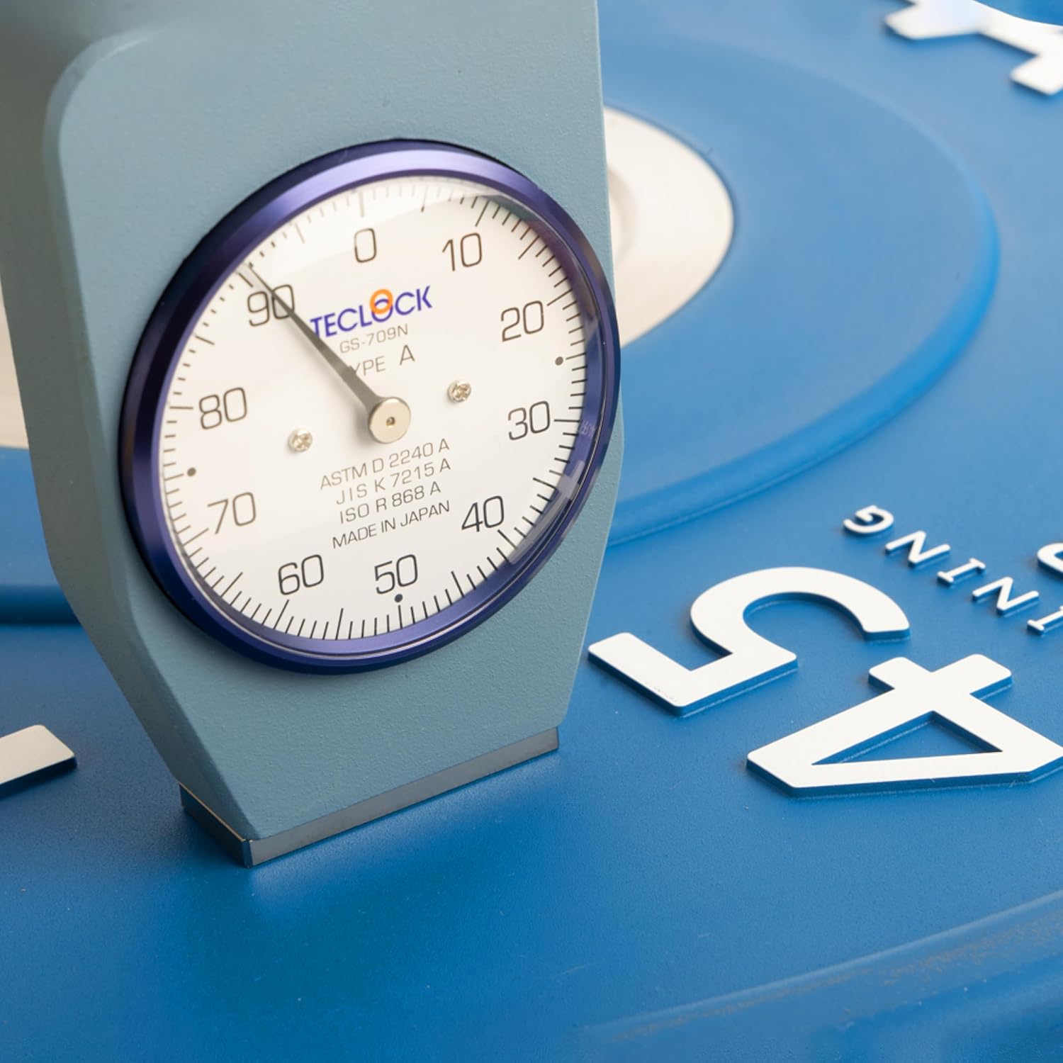 XMARK Premium Virgin Rubber Bumper Plates with Chrome-Plated Steel Inserts for Serious Lifters, Pounds (LB), Available in Sets and Pairs