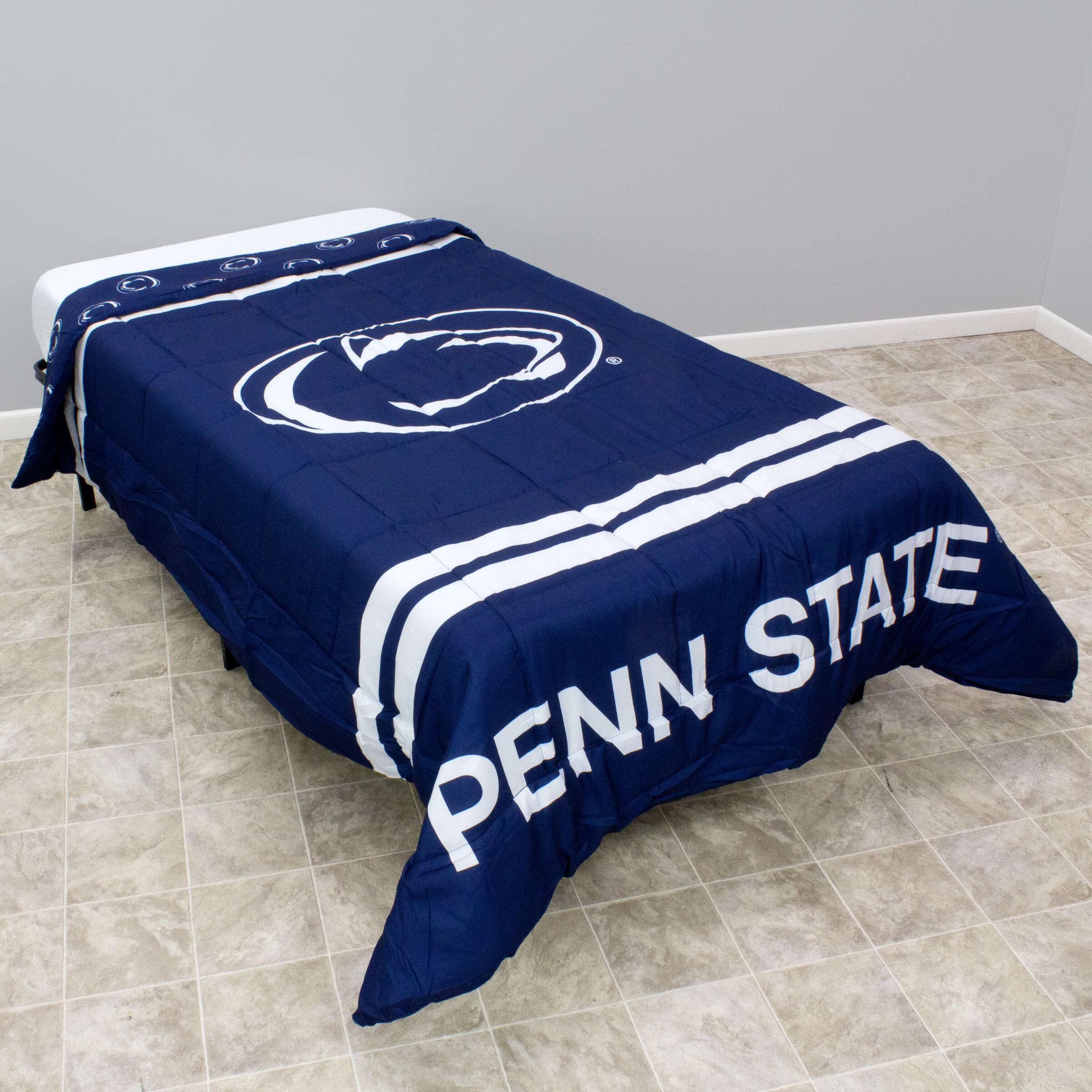 College Covers Everything Comfy Penn State Nittany Lions Reversible Big Logo Soft and Colorful Comforter, Full