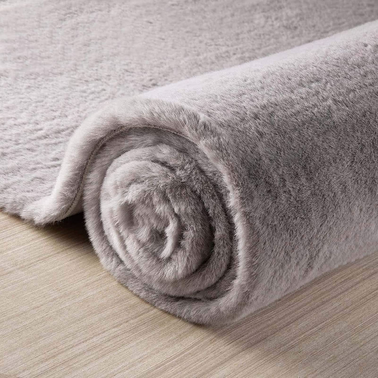 Tappeto in peluche, 120 x 160 cm, morbido, a pelo corto, antiscivolo, ideale per soggiorno e camera da letto, comodo tappetino per comfort e stile