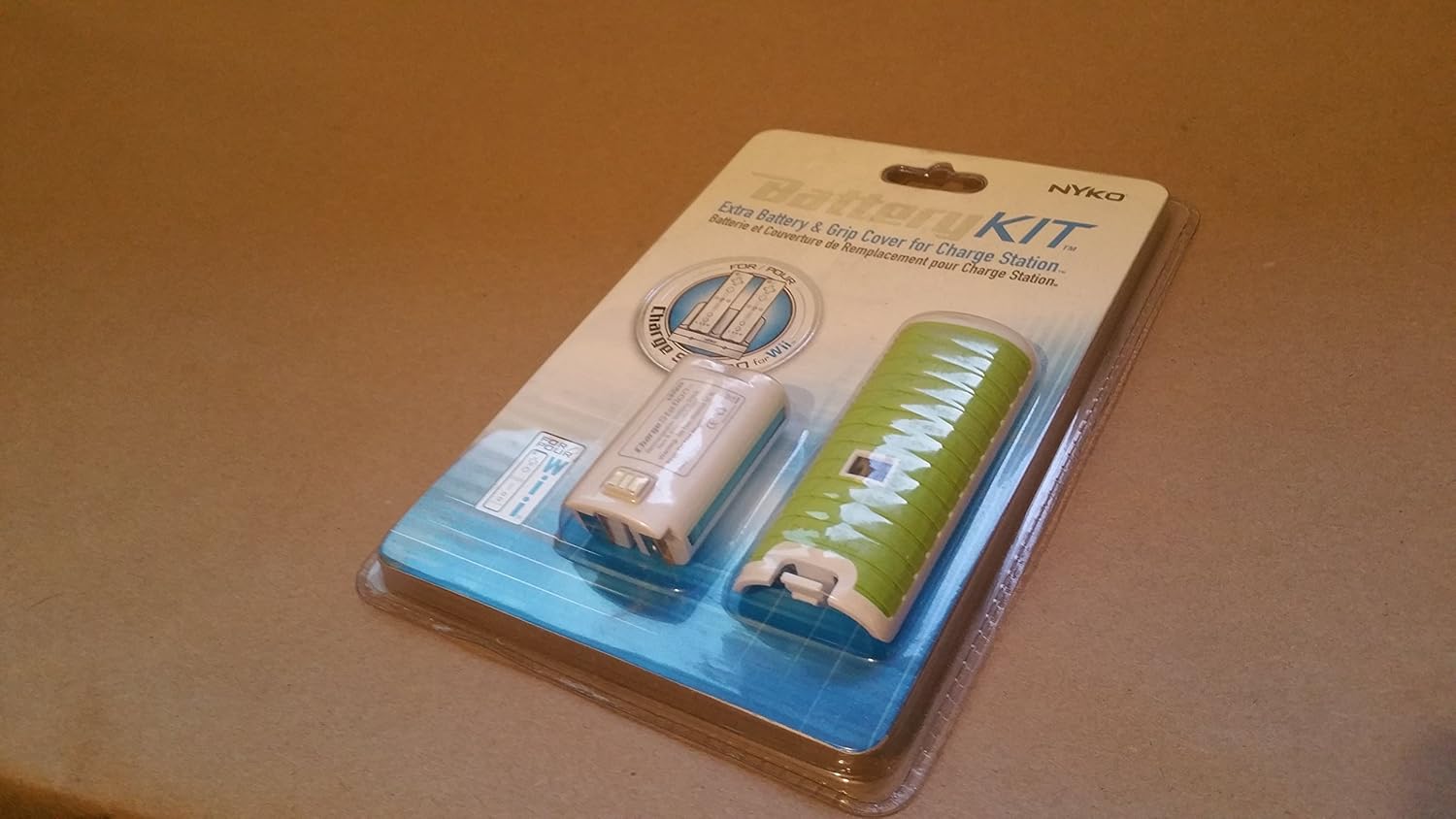 Nyko (87017GRN) Green Battery Kit for Nintendo Wii Charge