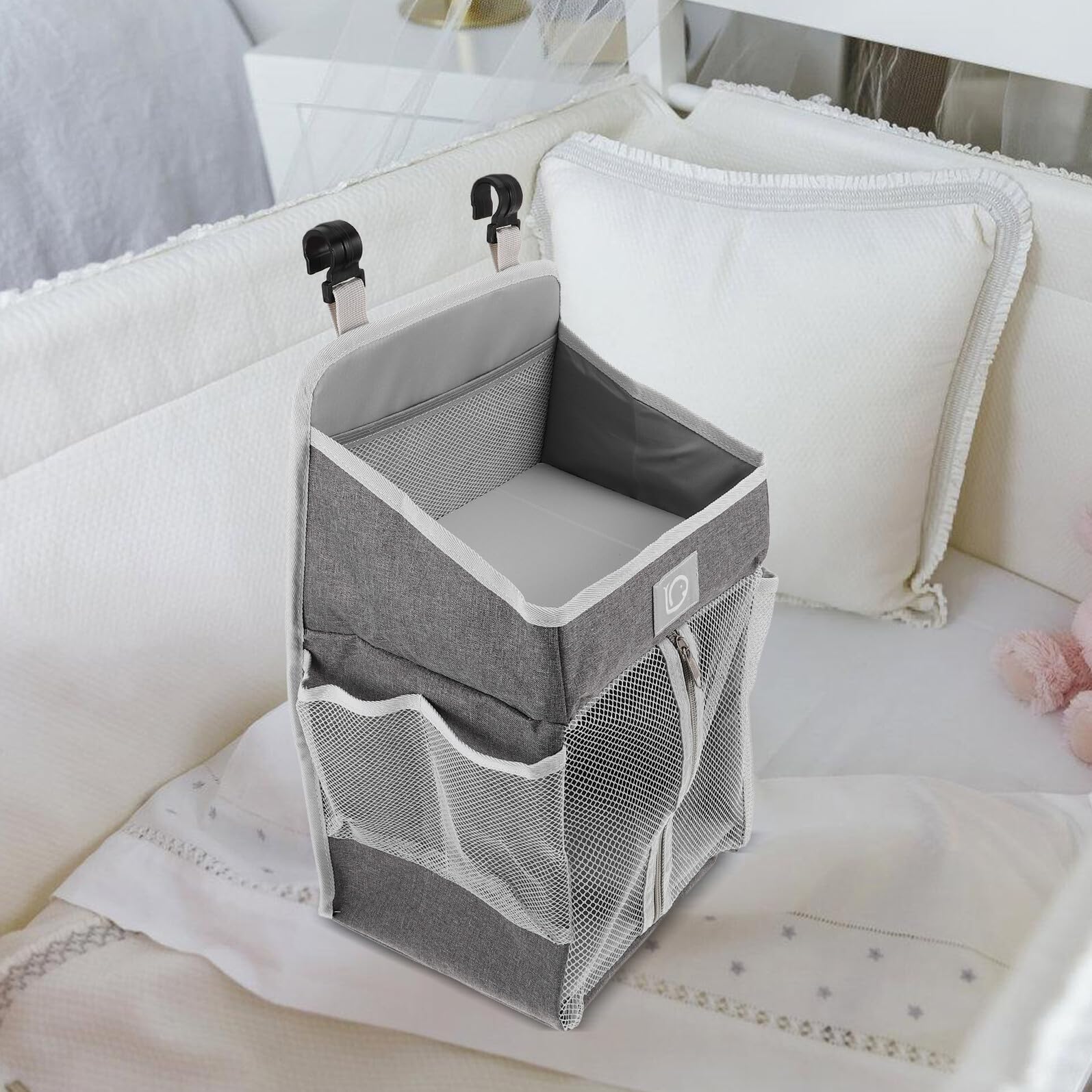 Organizador Colgante para Pañales con Gran Capacidad Tela Transpirable y Lavable Bolsa Multifuncional para Cuna y Cama Ahorro de Espacio para Guardar Accesorios Infantiles