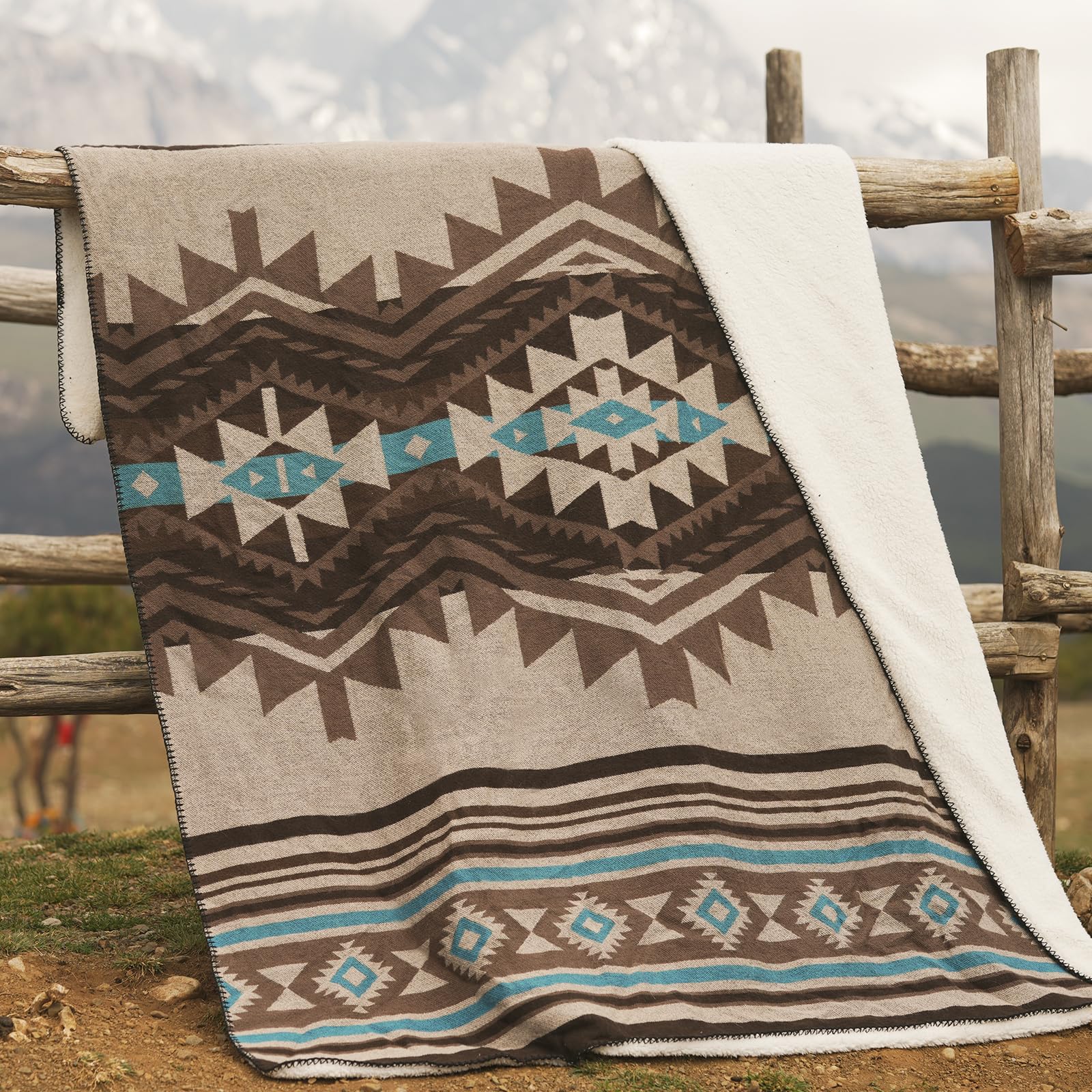 HORIMOTE HOME Aztekische Sherpa-Fleece-Überwurfdecke, ultraweich, gemütlich, Sofaüberwürfe für Camping, Outdoor und Garten, Boho-Dekor für Couch, 127 x 152 cm (Teddy Brown)