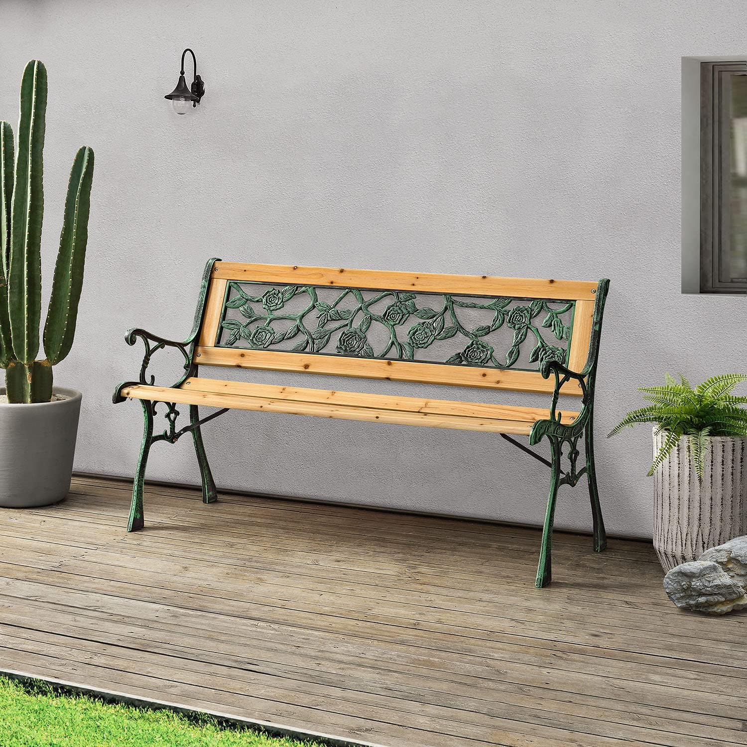 Juskys Gartenbank Venezia - 2-Sitzer Holzbank mit Armlehnen & Rückenlehne - wetterfeste Sitzbank 122x54x73 cm - Seitenelemente aus Gusseisen