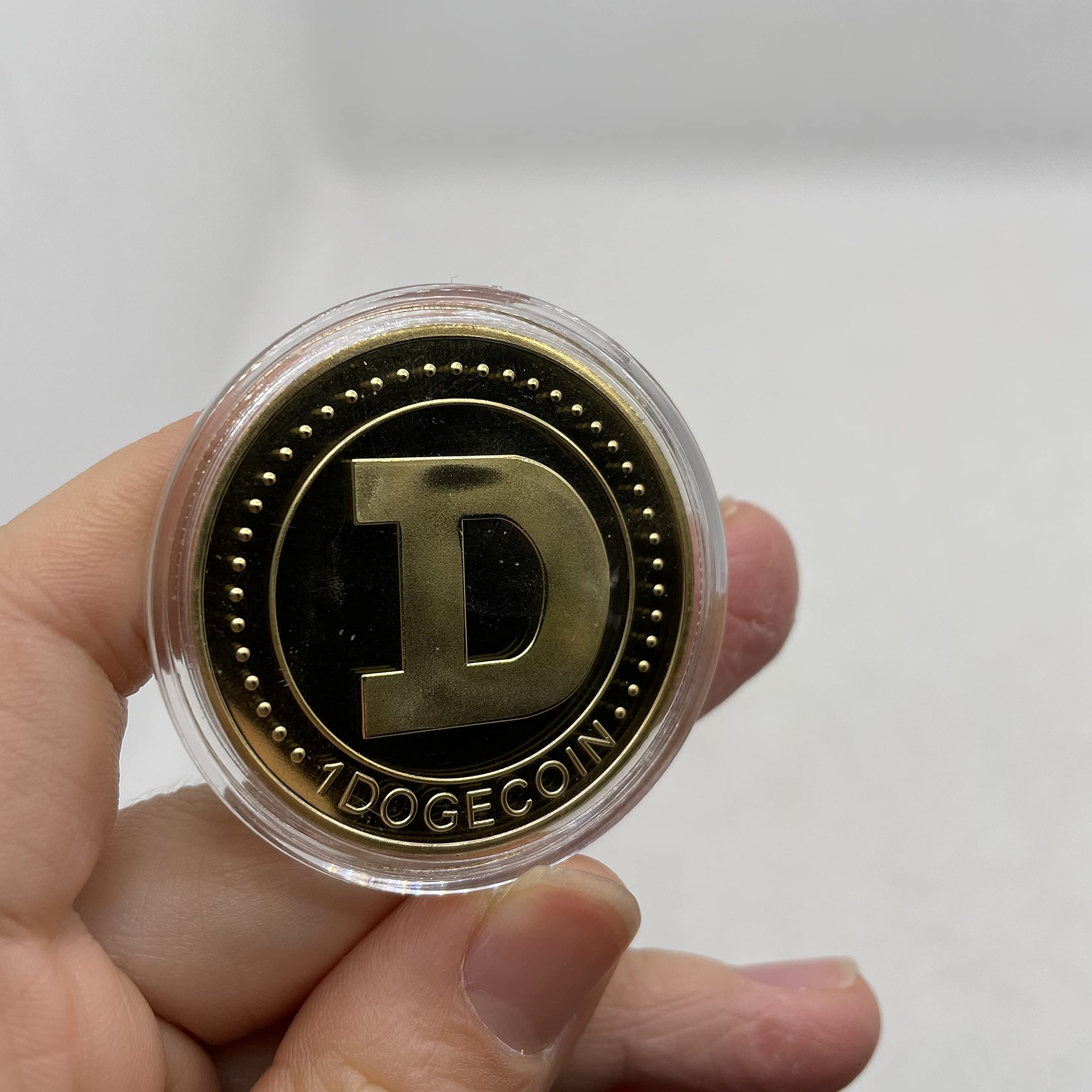 Amazon | ドージコイン Dogecoin 物理的 記念コイン 柴犬 仮想通貨 ゴールド アートクラフト お土産 趣味 コレクタ 贈り物 通販