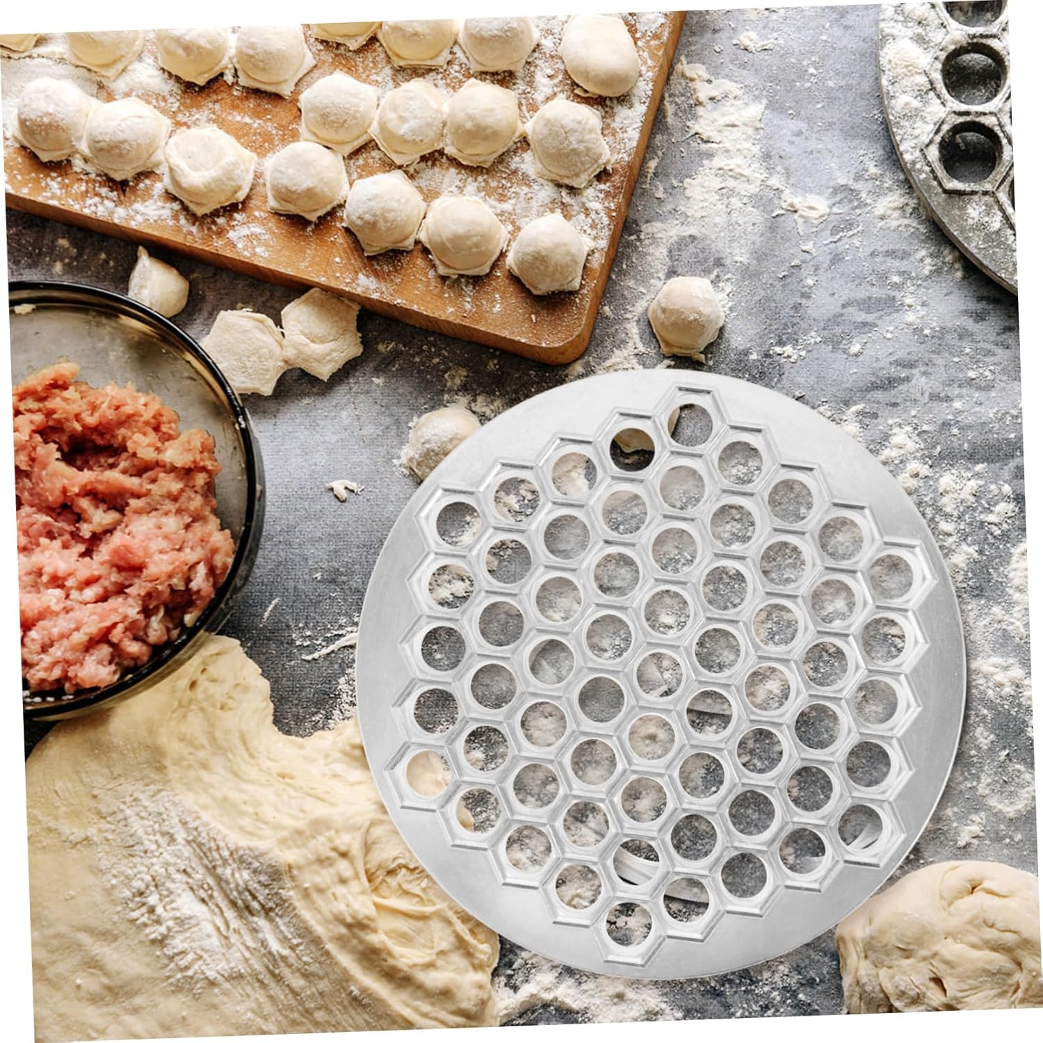 Russian Dumpling Maker Mold Pierogies Maker Press Easy to Use Kitchen Gadget Dumpling Cutter