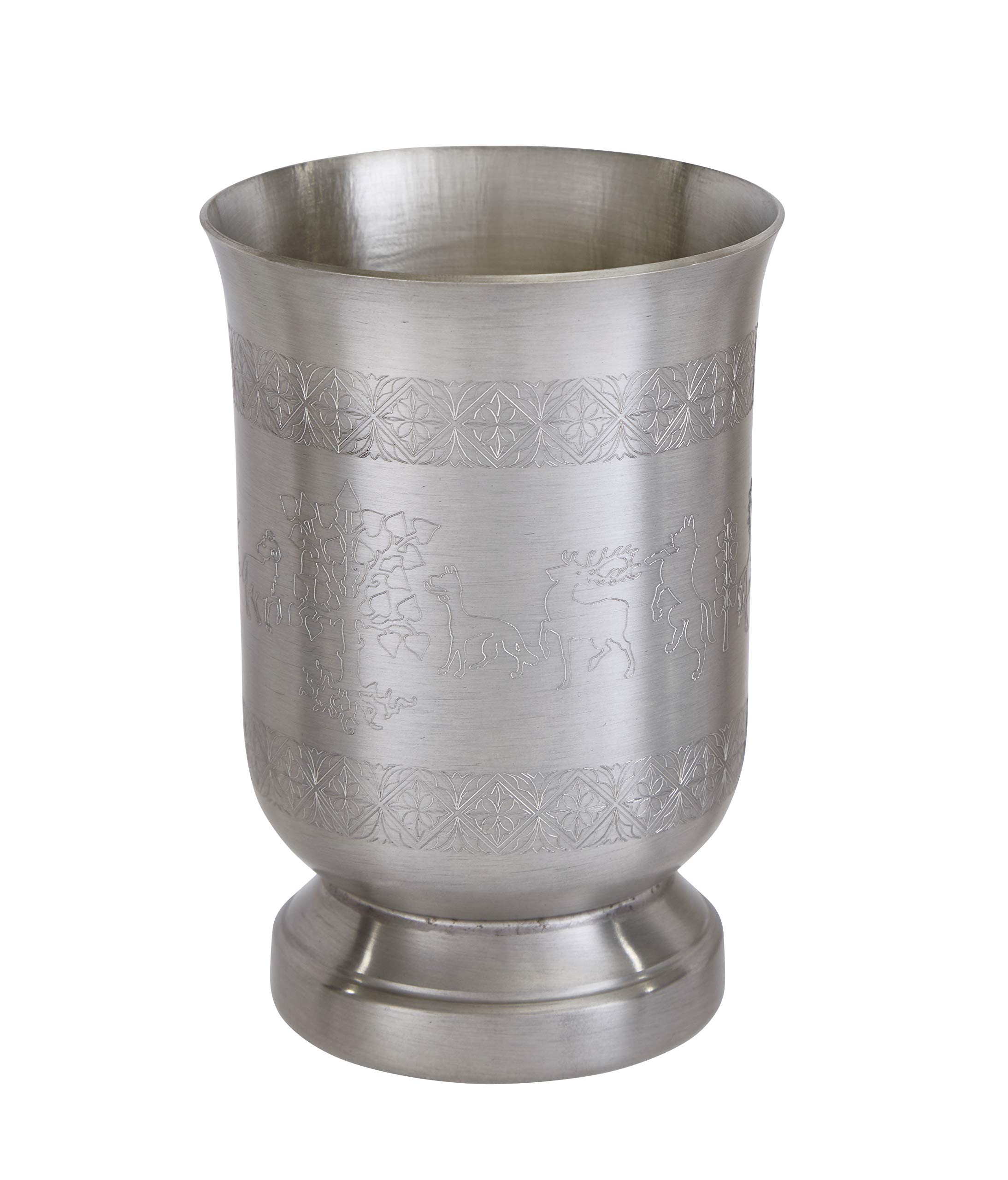 Tasse médiévale avec scène de chasse