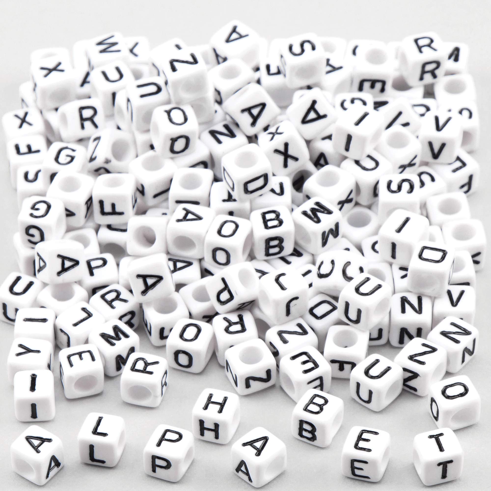 Baker Ross AR285 Black & White Alphabet Cube Beads - Pack of 750, Pony Bead Crafts for Kids Arts and Crafts and Jewellery Making