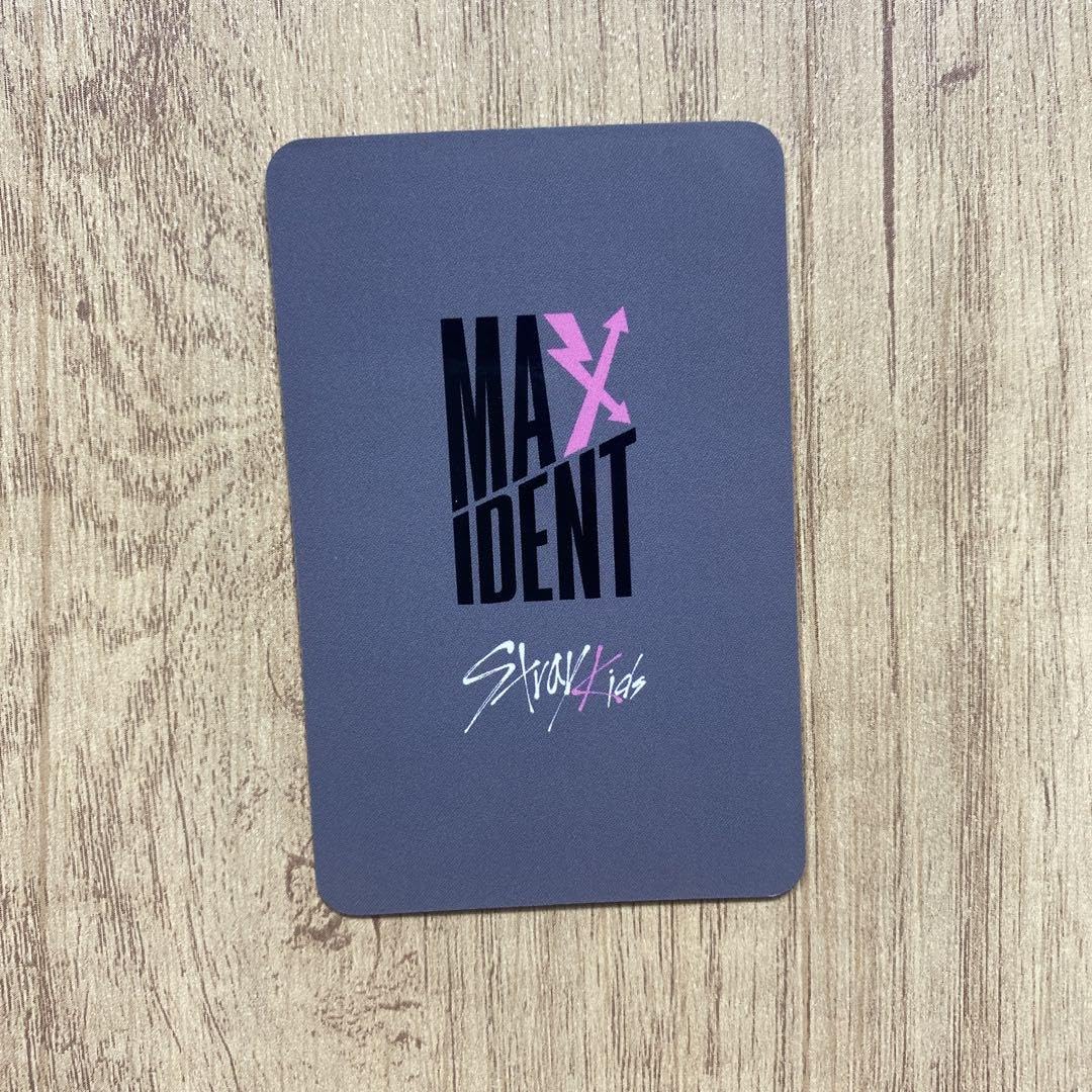 Amazon.co.jp: straykids 事前収録特典 MAXIDENTスキズ サノク  