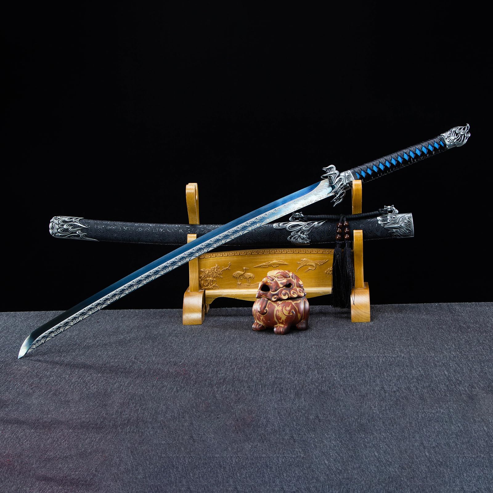 Samuraischwert Katana ungeschärft - Handgeschmiedet 1095 Kohlenstoffstahl Blaues Klingen-Finish - Echt Metall 109,5cm Deko Schwert mit Saya für Sammler, Dojo Training & Anime Deko