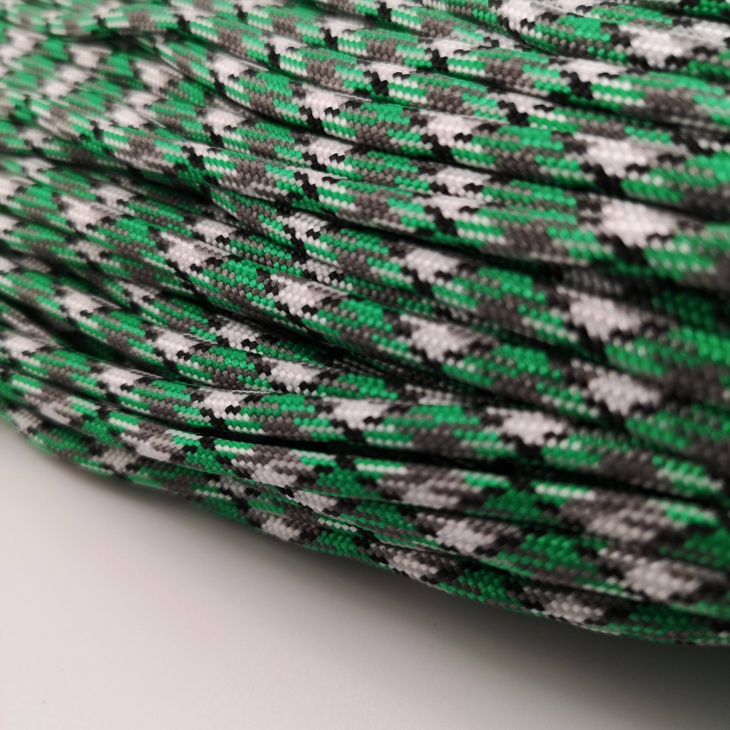 4mm Paracord – Secure Tents, Build Shelters & Handle Emergencies - Heavy-Duty Nylon Cord (Grass green camo, 10 meters / 32 ft)