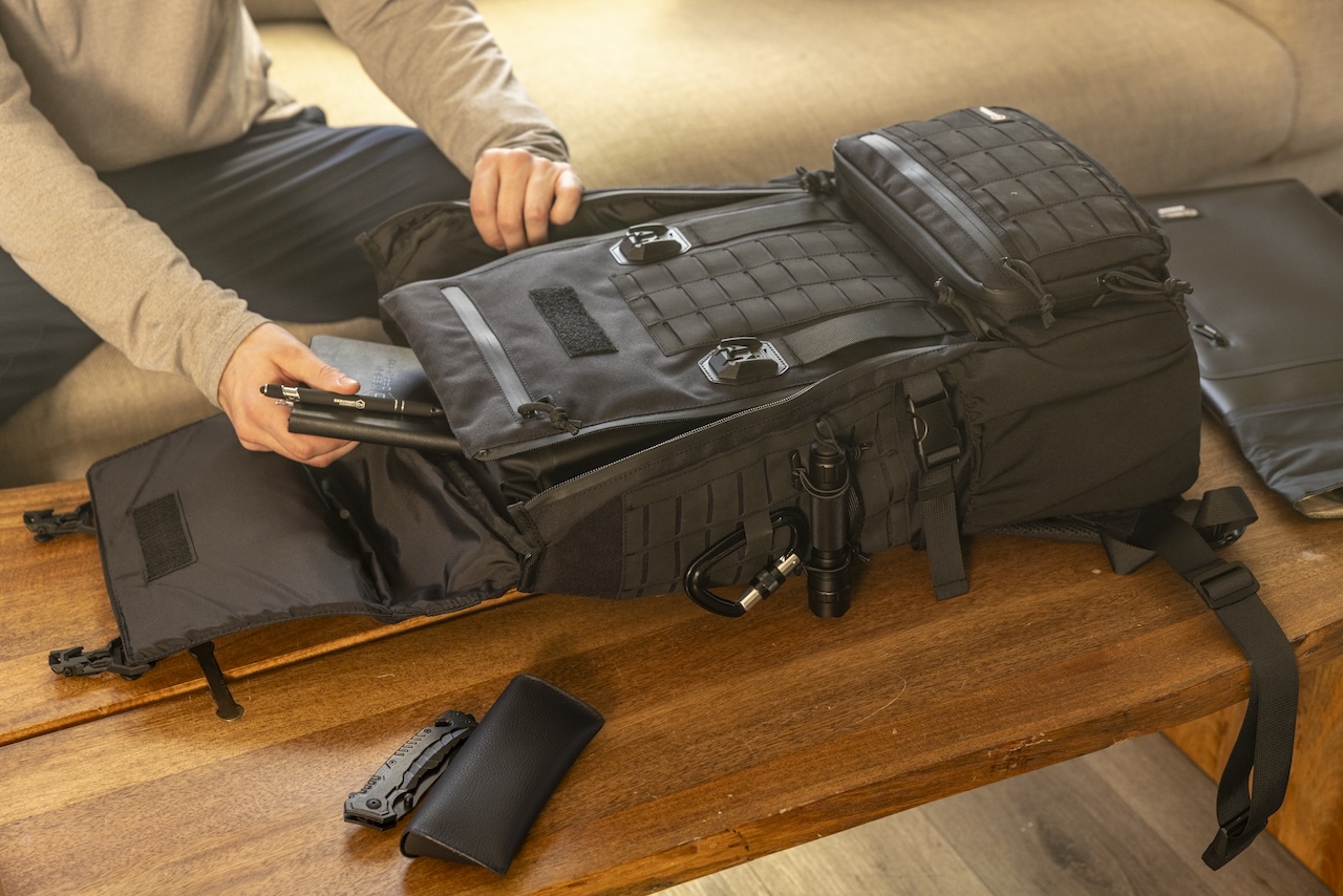 Amazon.com: Mission Darkness Odin Guard Faraday Backpack