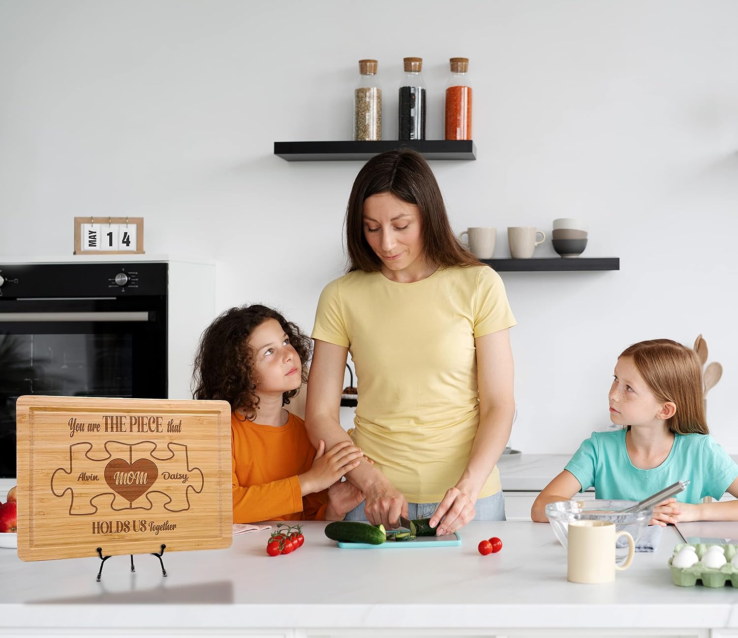 Mothers Day Gifts for Mom, Personalized Mom,Grandma Puzzle Cutting Board with Custom Kids Names, Personalized Gifts for Mothers, Mom Cutting Board for Mother's Day, Grandma Gifts from Grandkids