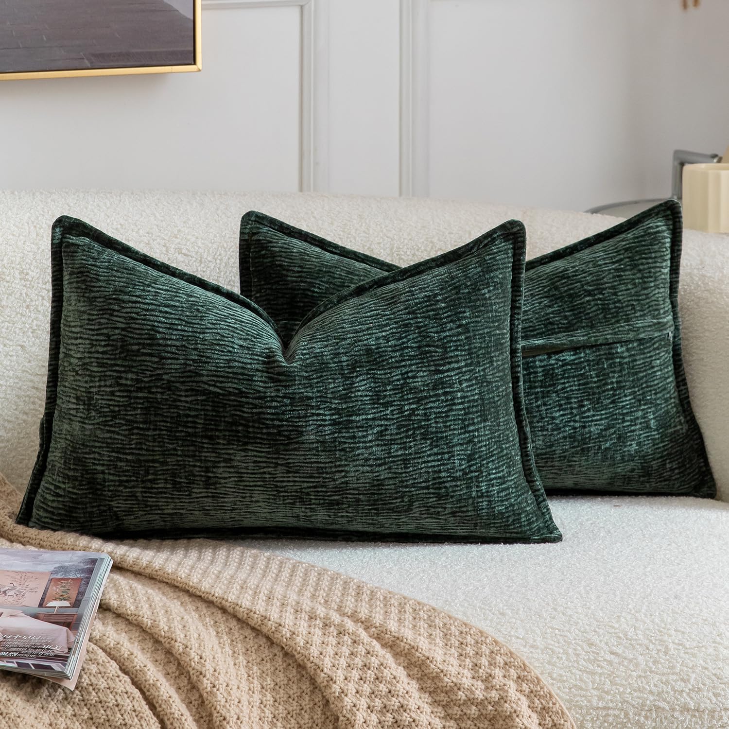 Madizz Pack of 2 Decorative Cushion Covers Soft Chenille Throw Pillows Solid Textured Throw Pillow Covers for Couch Sofa Bedroom Living Room 30x50 CM, Dark Green
