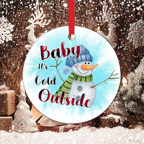 Miniatura 3 de Muñeco de nieve para bebé hace frío al aire libre, adorno de Navidad 2022, copo de nieve de invierno, adornos divertidos de regalo de Año Nuevo,