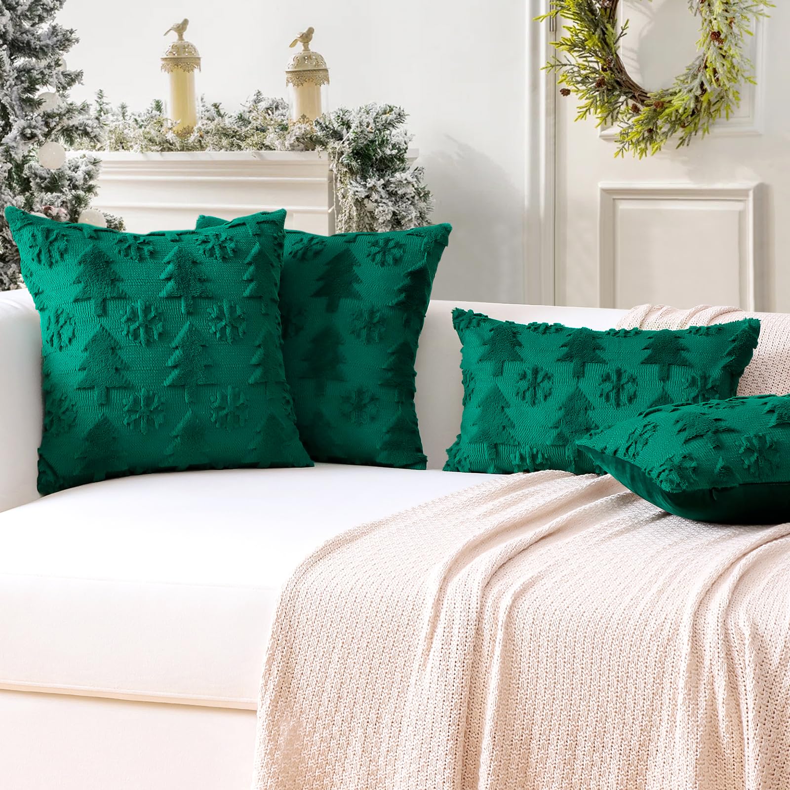 Artscope 2er Set Wolle Kissenbezüge Weicher Plüsch Kurzer Wollsamt Dekokissenbezuge Sofakissen Europäische Kissenhülle für Sofa Schlafzimmer Weihnachtsbaum und Schneeflocke Grün, 70x70cm