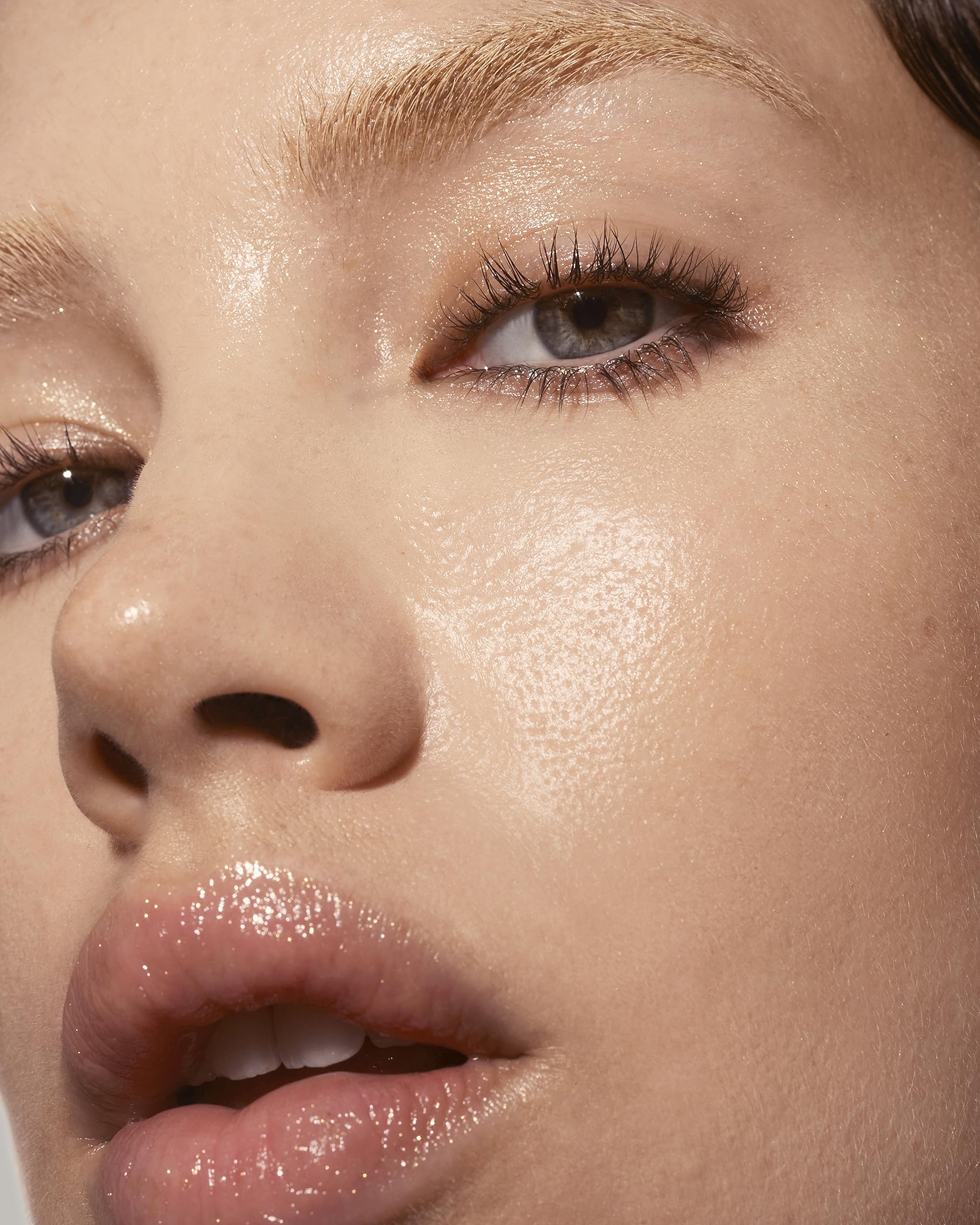ISAMAYA Dazzle Up Highlighter