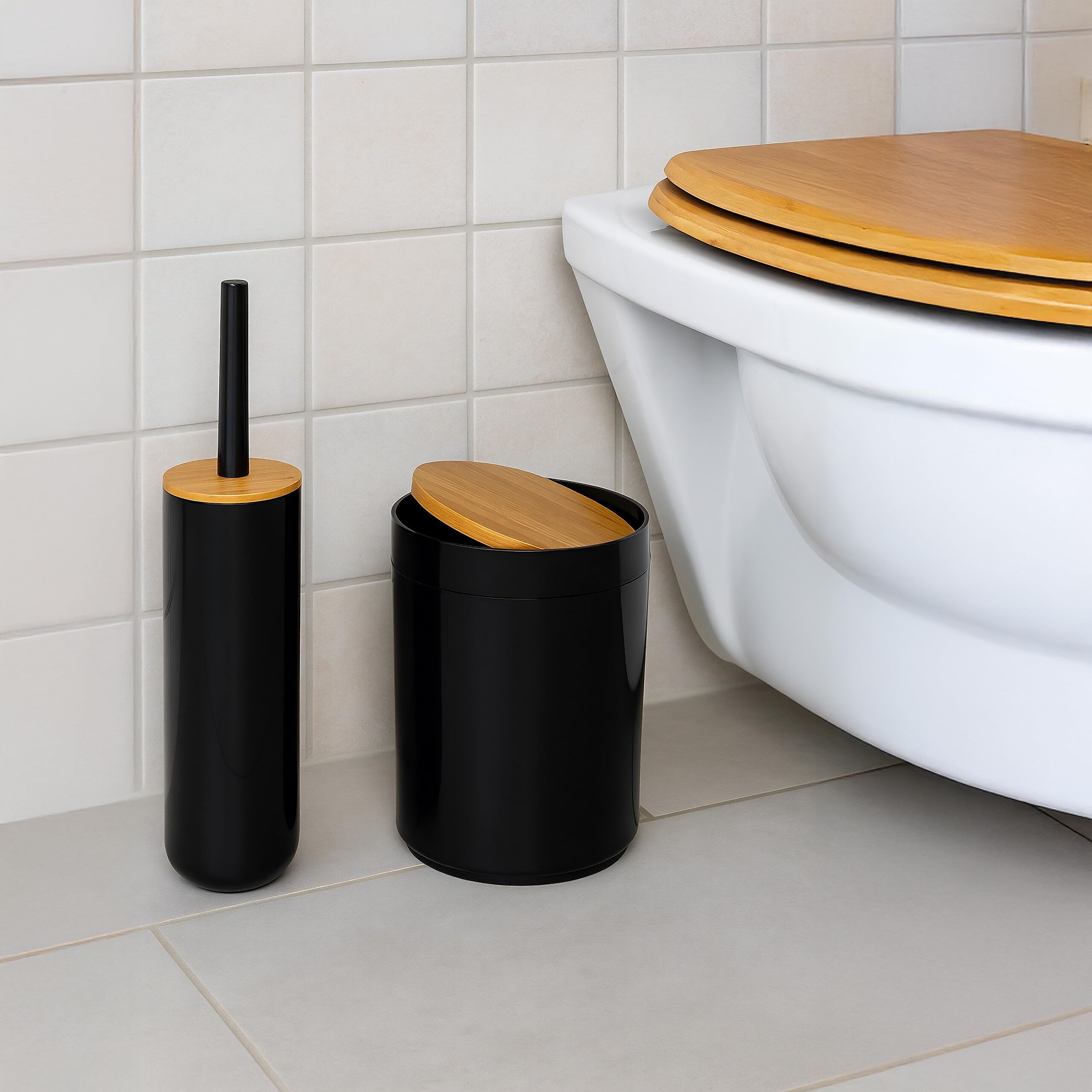 Relaxdays Lot de 7 Accessoires pour la Salle de Bain, Plastique et Bambou, Set Pratique, Noir et Nature