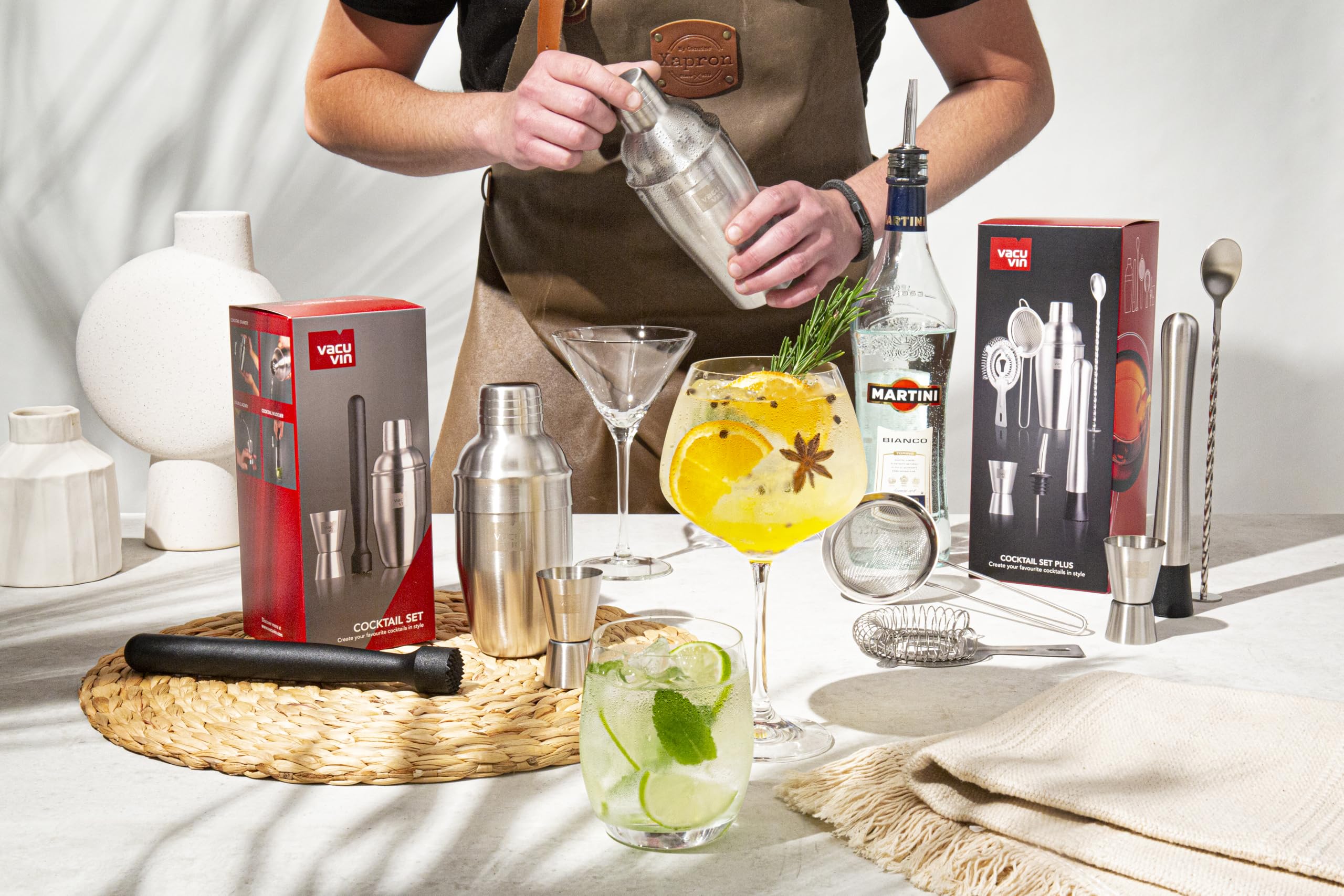 Vacu Vin Cocktail Set Plus - 7 Strumenti Essenziali per Mescolare e Servire Cocktail - Lavabile in Lavastoviglie - Shaker, Doppio Jigger, Pestello, Colino Hawthorne