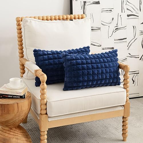 Miniatura 111 de FUTEI Juego de 2 fundas de almohada decorativas color camello de 18 x 18 pulgadas, fundas de cojín cuadradas, piel sintética de conejo esponjosa