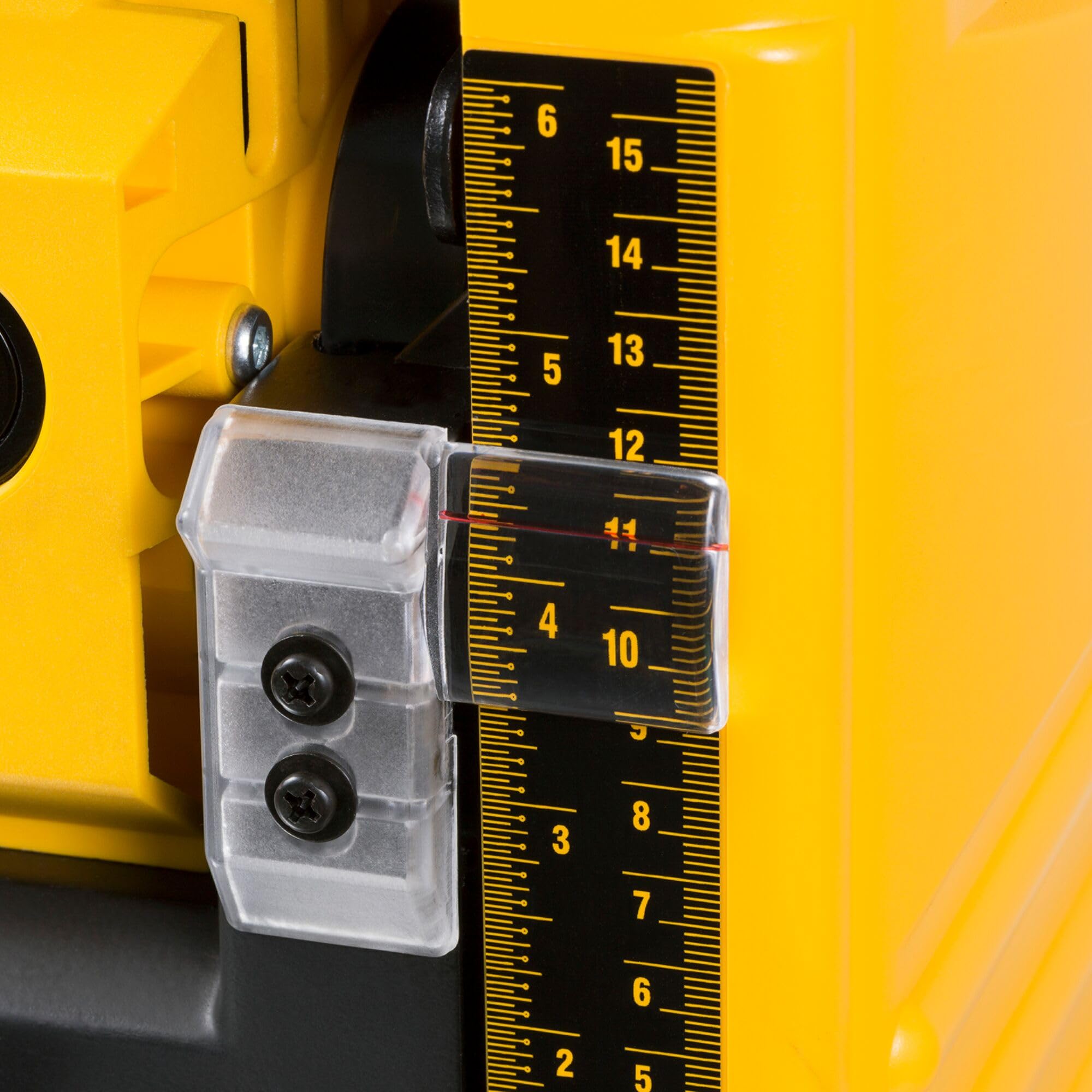 DeWalt DW733-QS - Regrueso Portátil 1.800W 317mm