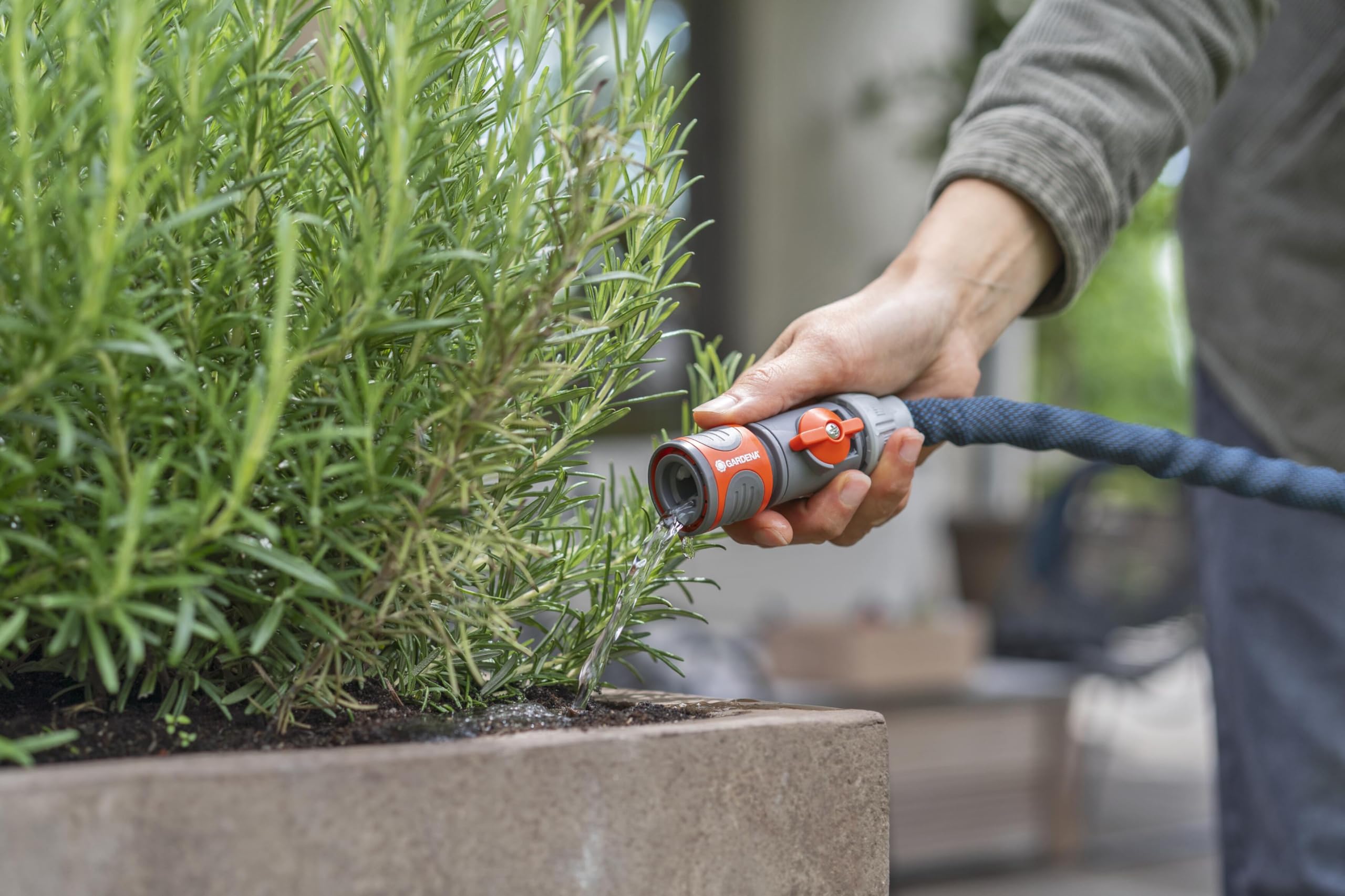 Gardena Liano Xtreme, 1/2 cala, zestaw 10 m + Indoor Adapter: Wytrzymały wąż ogrodowy z materiału, do wew. kurków do wody, z wężem wewnętrznym PVC, niewielki ciężar (18490-20)