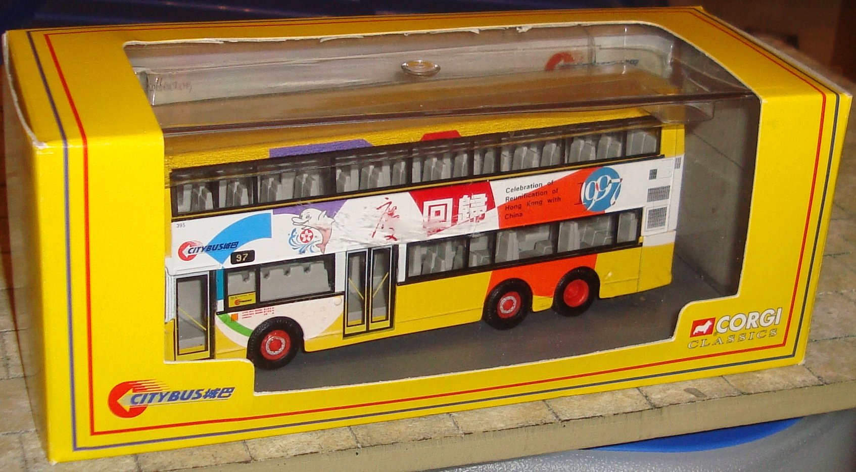 Corgi Classics - Leyland Olympian 3 axle Hong Kong 1997