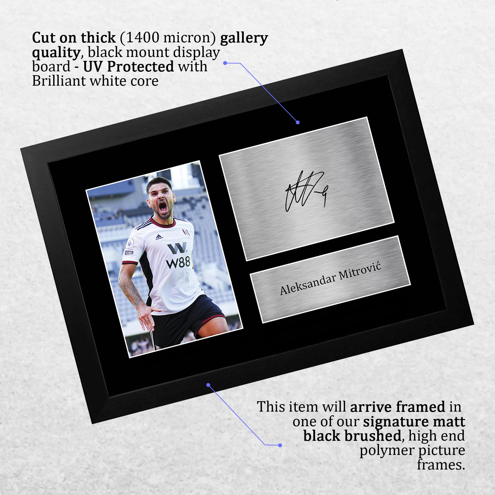 HWC Trading FR A4 Aleksandar Mitrovic Fulham Regali Stampati Autografo Firmato Foto Per Gli Appassionati Di Calcio E Sostenitori - A4 Incorniciato