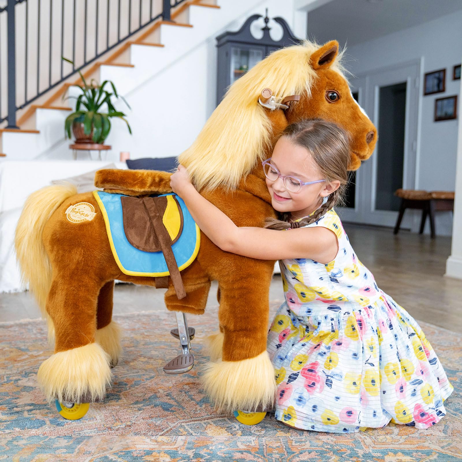PonyCycle Prémium Modèle X Cheval Jouet Mécanique à roulettes avec Frein (Cheval Brun/Taille 4 pour 4-7 Ans) Poney Scooter pour Enfant X46