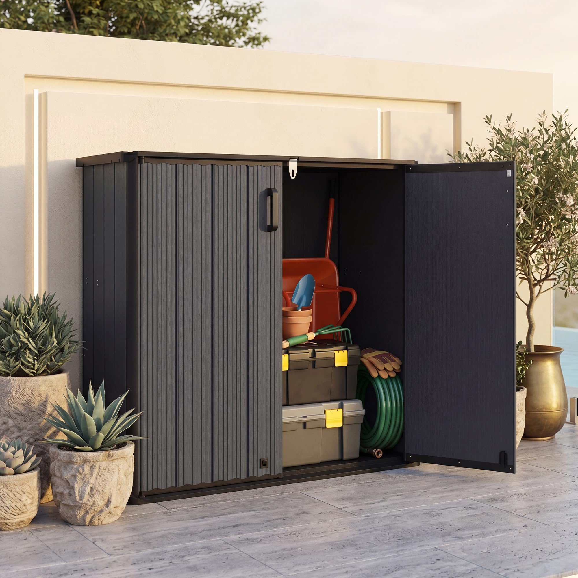 RELAX4LIFE Gartenschrank wetterfest Outdoor 120 x 65 x 117 cm Geräteschrank mit 2 abschließbaren Türen Gartenbox aus Kunststoff Schwarz