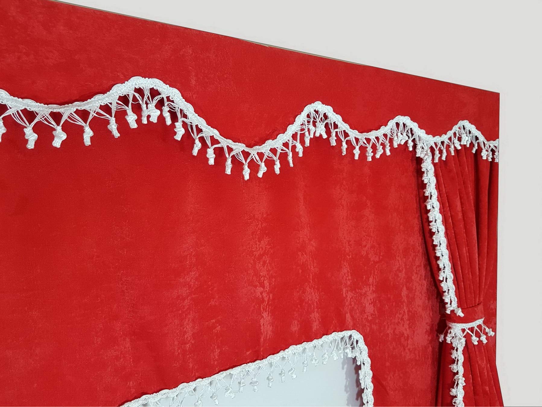 Cortinas Ventana Camión Todas Las Marcas y Modelos con Protección Solar en Felpa Roja con Borlas Blancas
