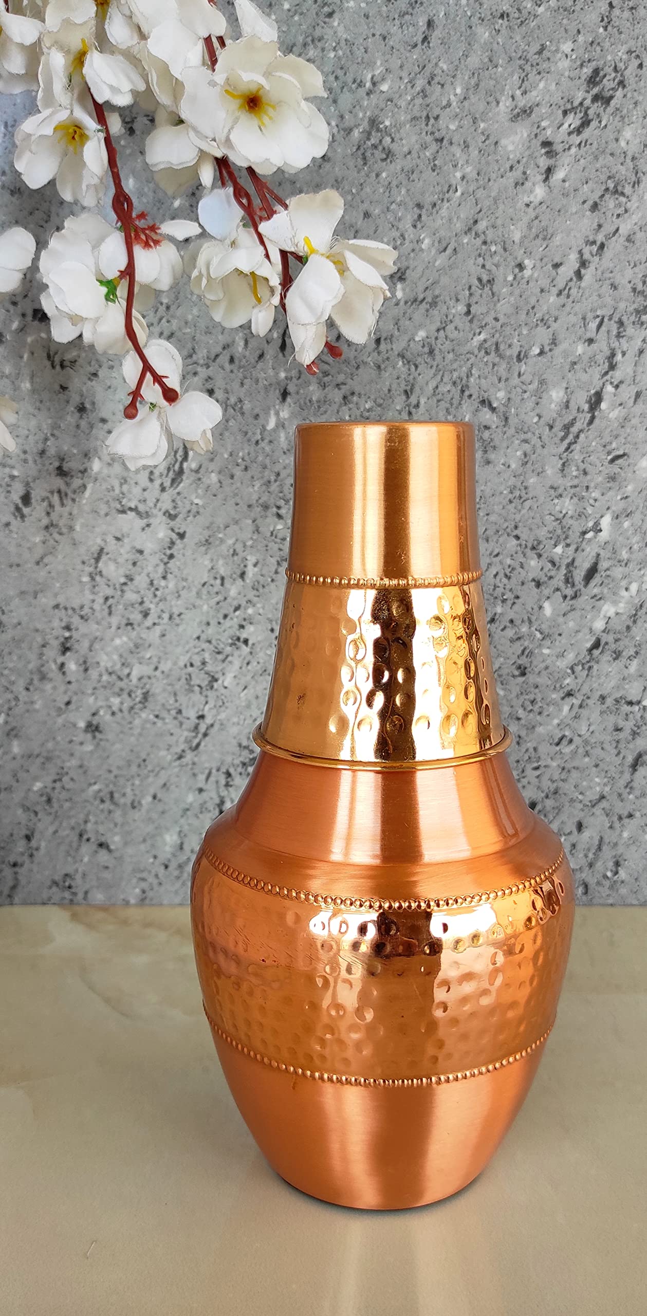 Vibranic Copper Bedroom Pitcher Hammered Design with a Lid - Pure Solid Copper Handcrafted Hammered Jug best for Home, Hotel & Gifting & Inbuilt Glass, Volume- 1300 ML with 250 ML Glass inbuild