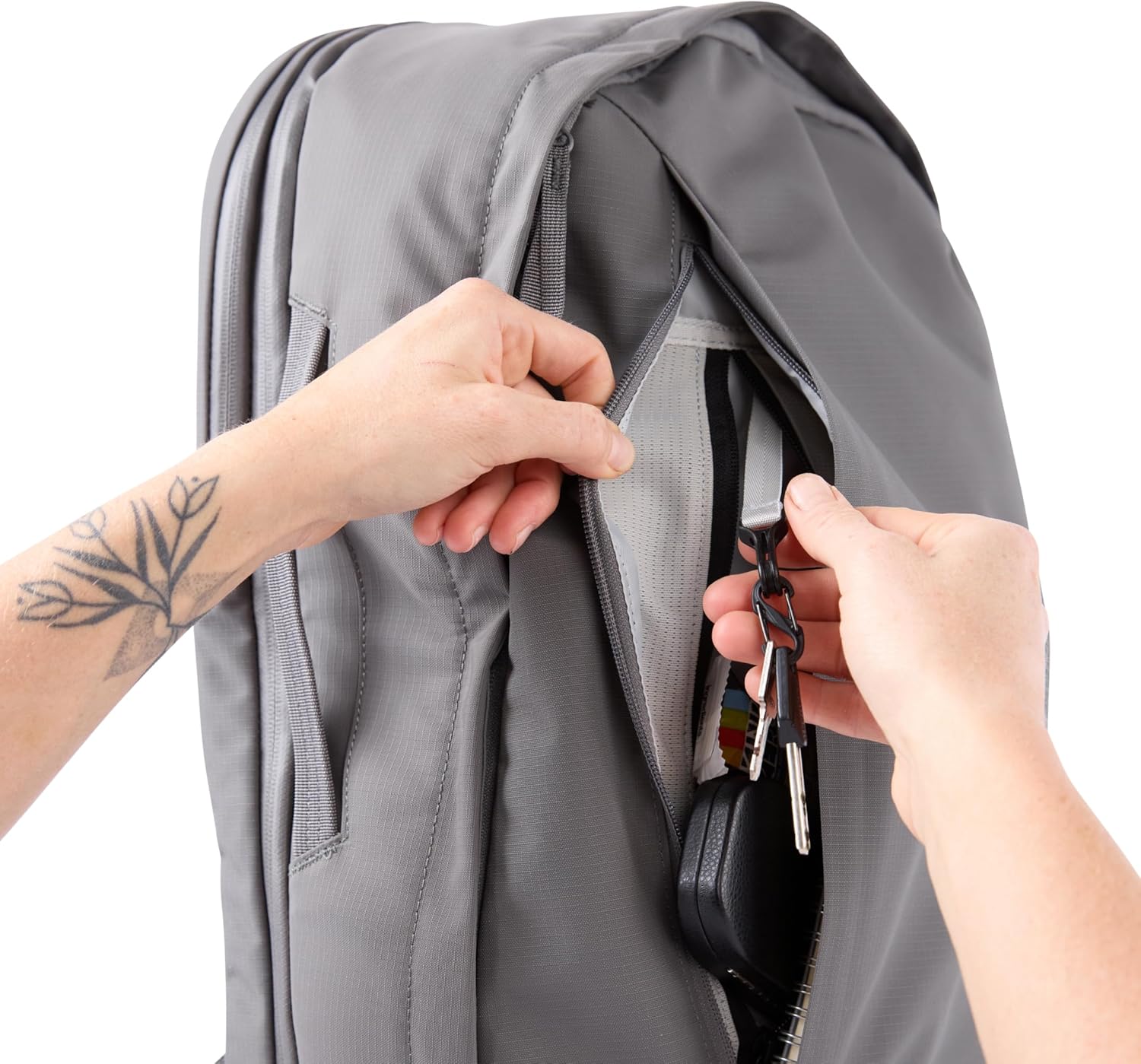 Moment Everything Backpack 28L – Weekender Travel Laptop & Camera Backpack (Gray)