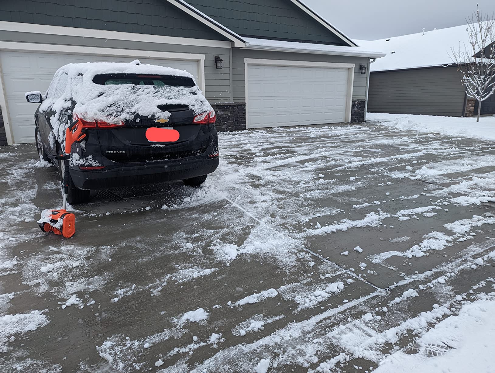 VOLTASK Cordless Snow Shovel, 24V | 13-Inch | 4-Ah Cordless Snow Blower, Battery Snow Blower with Directional Plate & Adjustable Front Handle (4-Ah Battery & Quick Charger Included) photo review