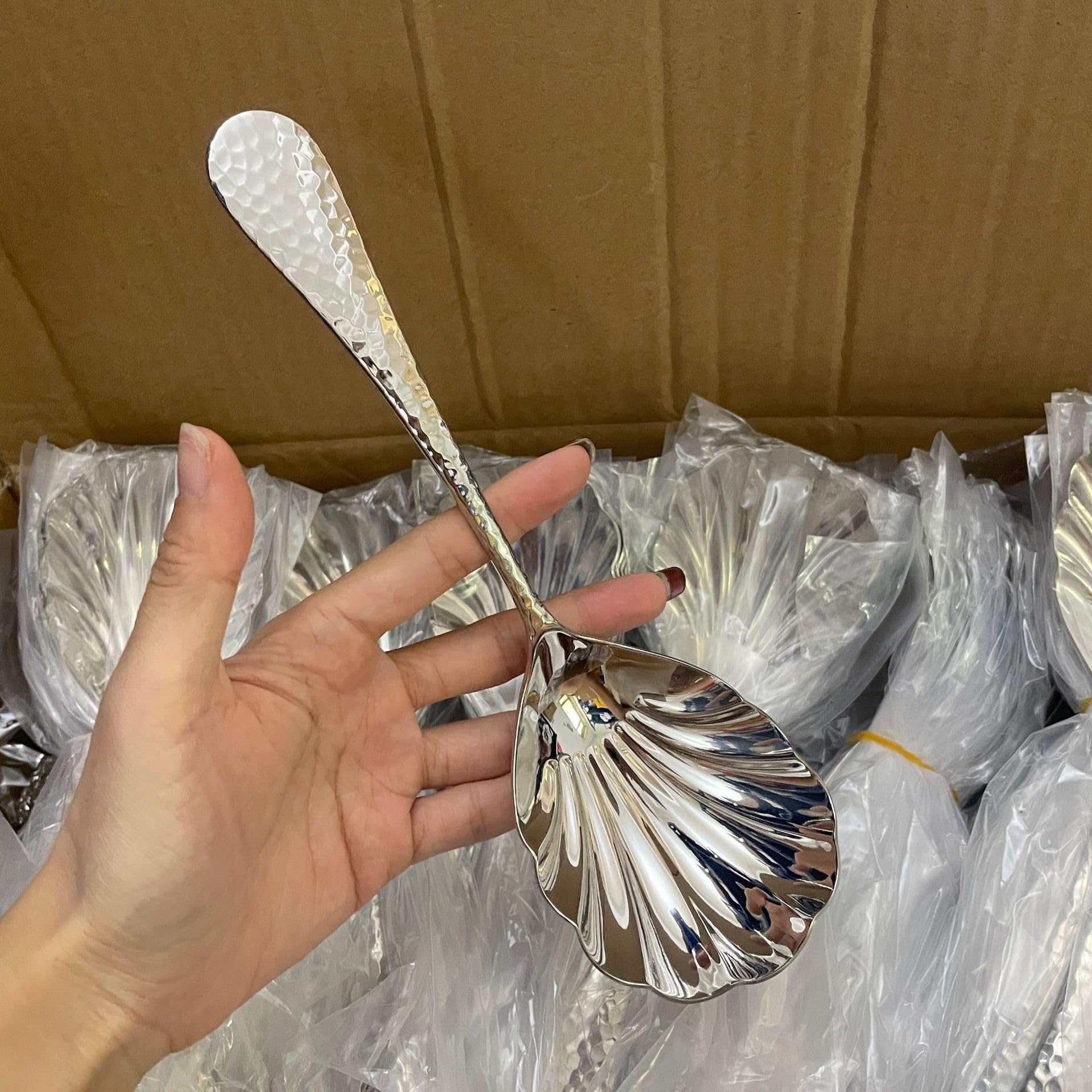 ONUIFIKE Silverware Set, 18/10 Stainless Steel Serving Spoon Mixing Spoon Utility Spoon Serving Hammered Large Shell Mixing Spoon, Cutlery Flatware Set