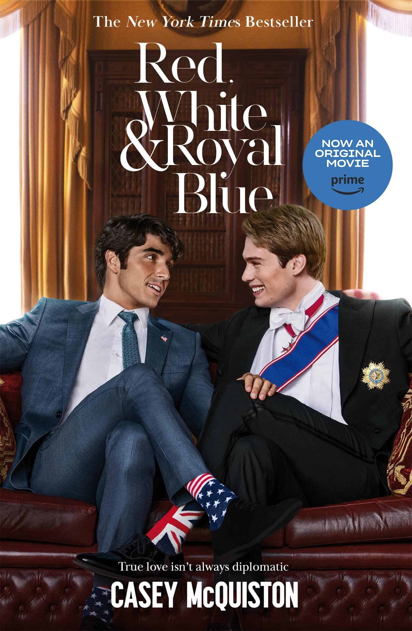 Red, White & Royal Blue: The TikTok Sensation, A Royally Romantic Enemies to Lovers Bestseller (English Edition)