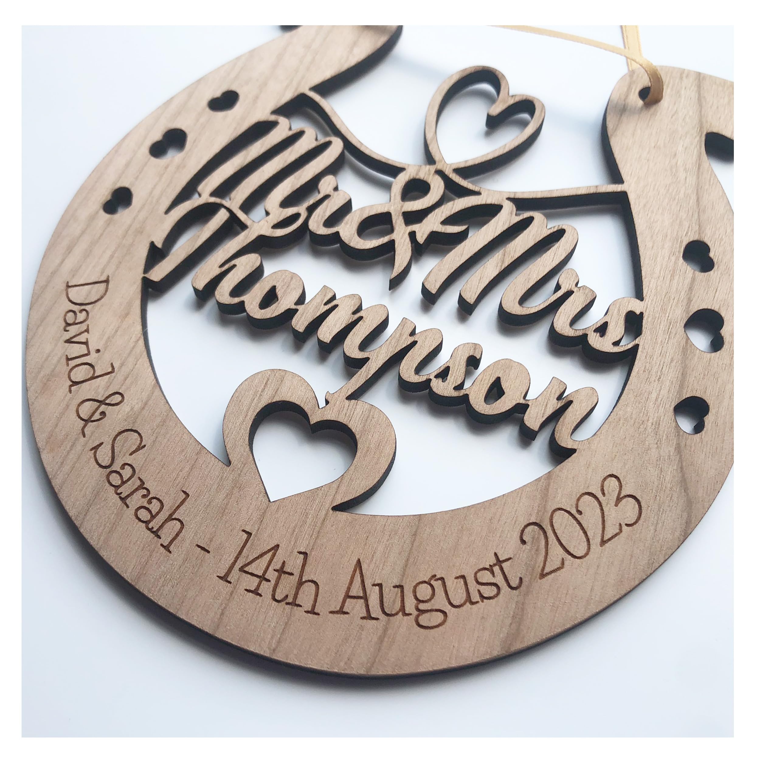 Lovethis** Cherry Personalised Wooden Wedding Lucky Horseshoe Plaque Gift For Bride And Groom (Mr & Mrs)