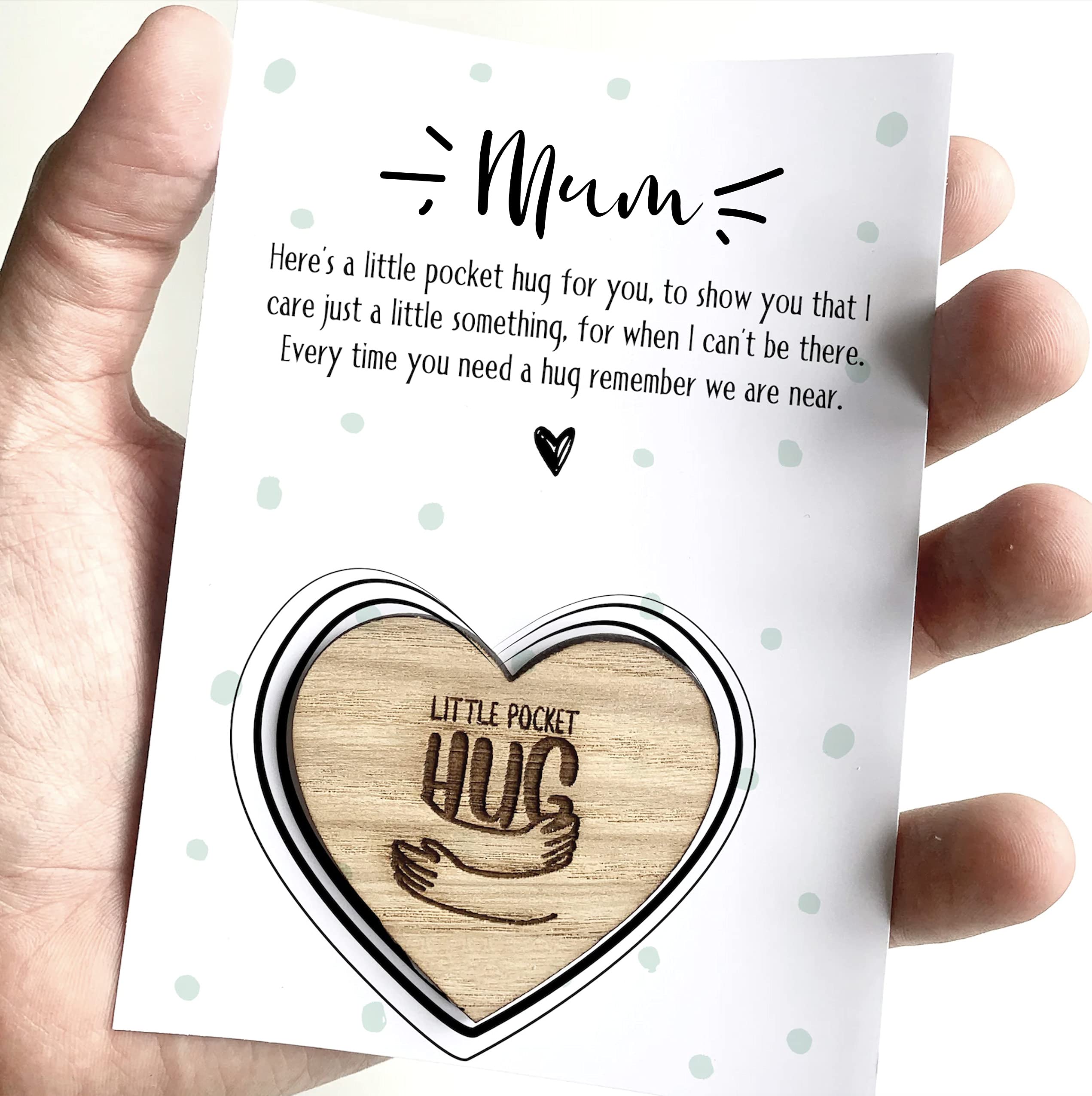 Pomchick Mum Hug Little Pocket Token Wooden Heart Token Gift for Mum Dad Uncle Auntie Grandma Grandad Christmas Birthday Mother's Father's Day Present Wood Keepsake