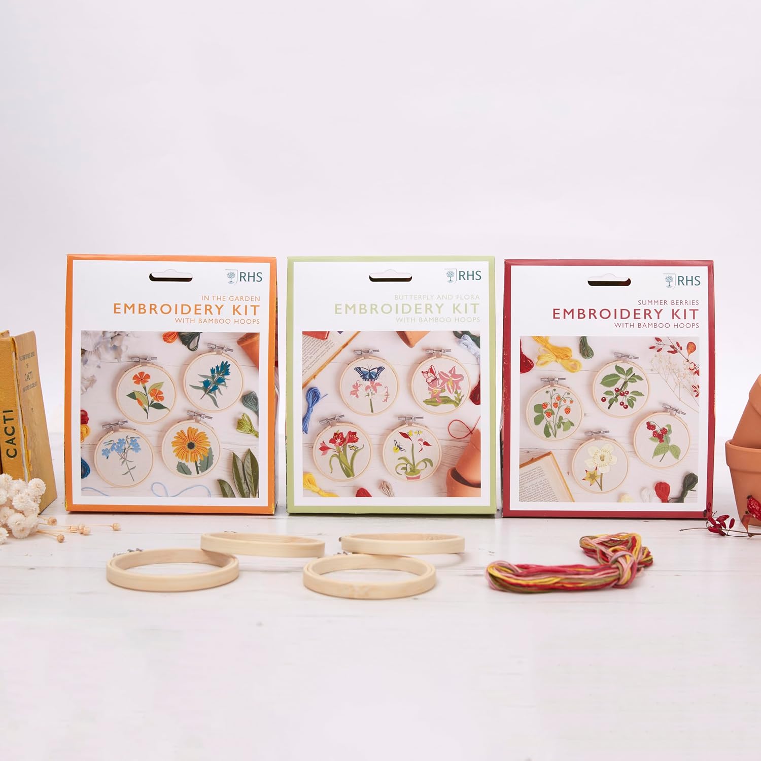 RHS The Royal Horticultural Society Embroidery Hoop Decoration Kit, Butterflies and Flora (4 Pack) Embroidery Kits for Adults Adults Beginners Gift Idea Embroidery Design
