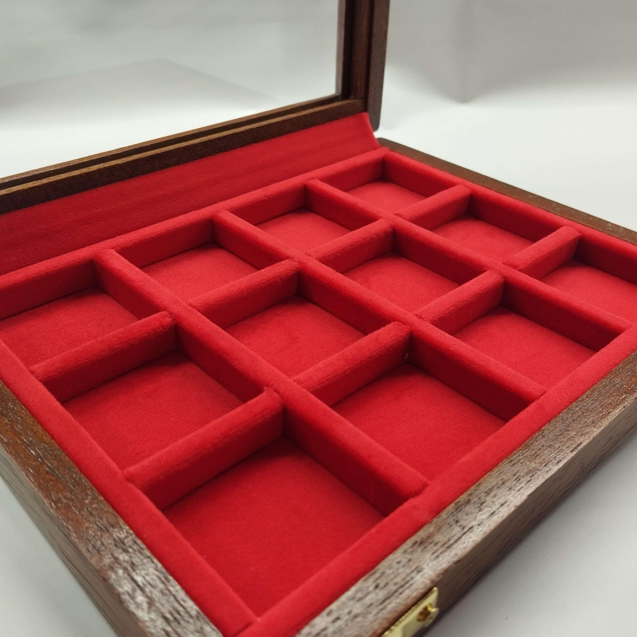 Caja para Monedas y medallas de colección 12 Compartimentos 40x40 mm, Madera y Terciopelo Artesanal, numerada con Certificado de autenticidad