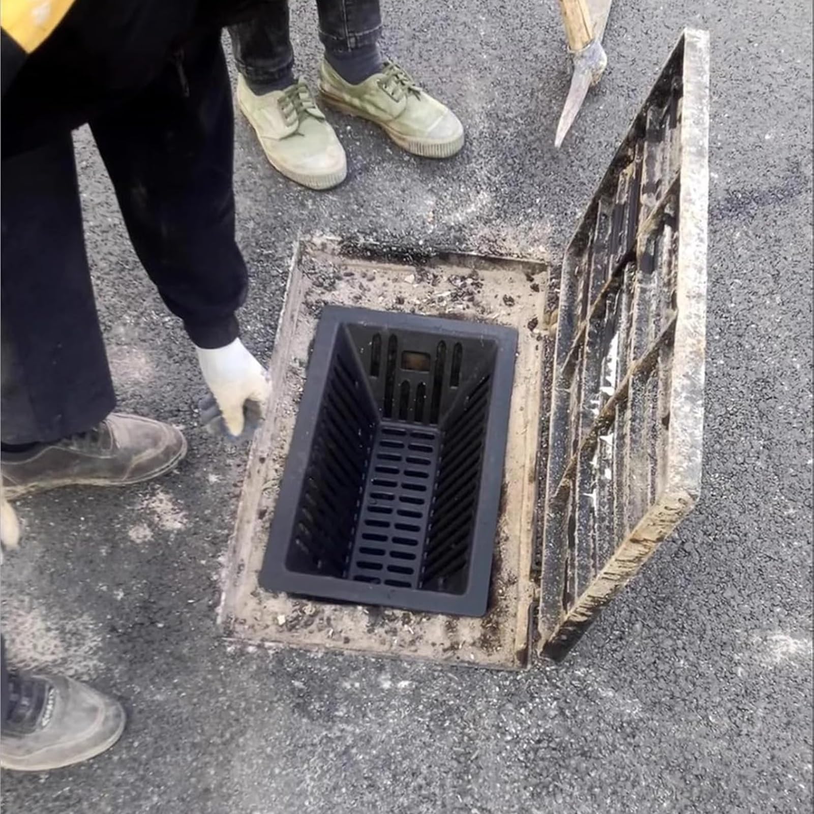 GOCHUSX Catch Basin Drain Filter, Deep Catch Basin Debris Basket, Sewer Grate Outdoor Drain Cover for Yard,Downspout,Lawn,Municipal Pipeline, Easy Clean(Black-3PCS,30x50x15cm)