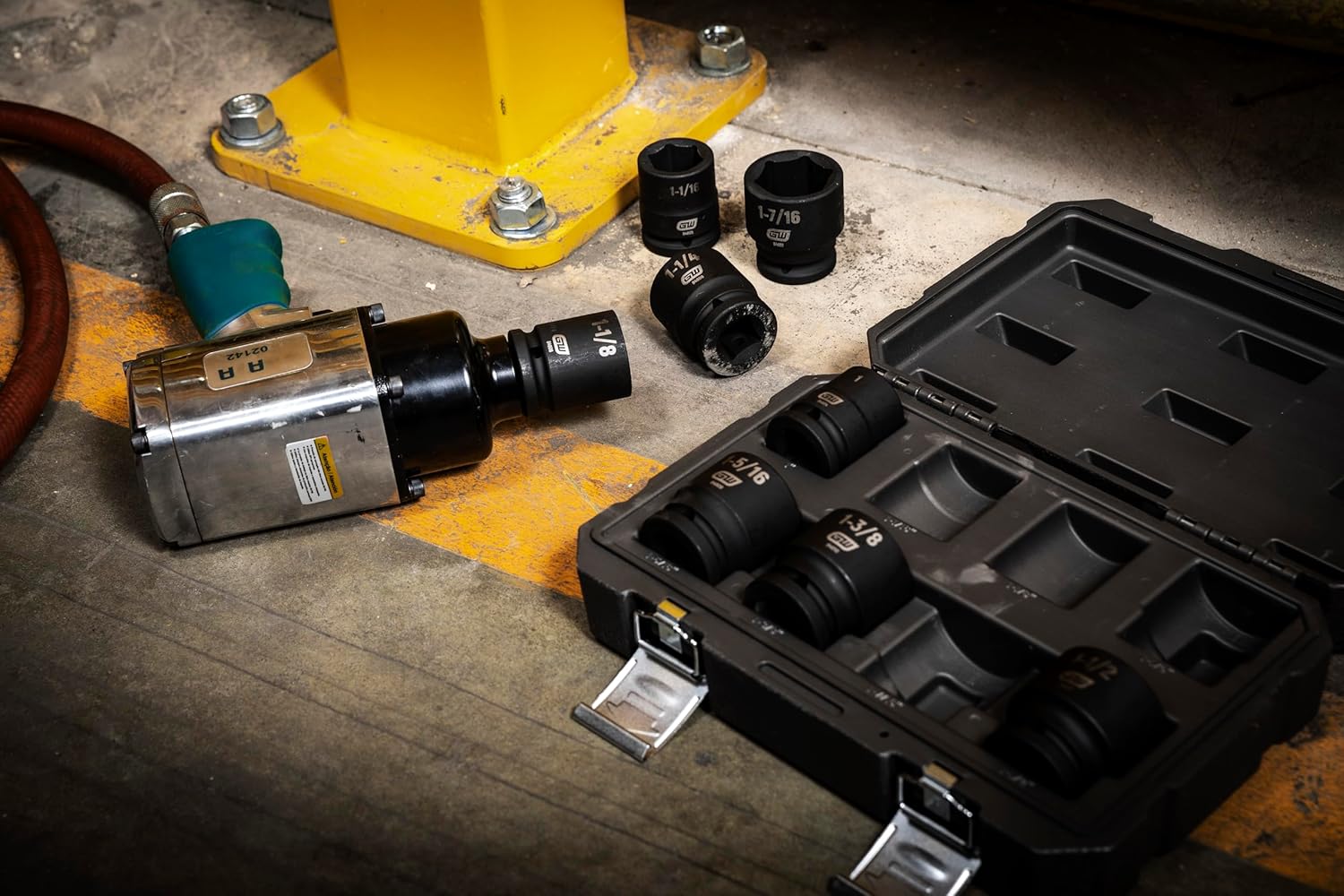 GEARWRENCH 8 Piece 3/4" Drive 6 Point SAE Impact Socket Set | 1" to 1-1/2" | 84034