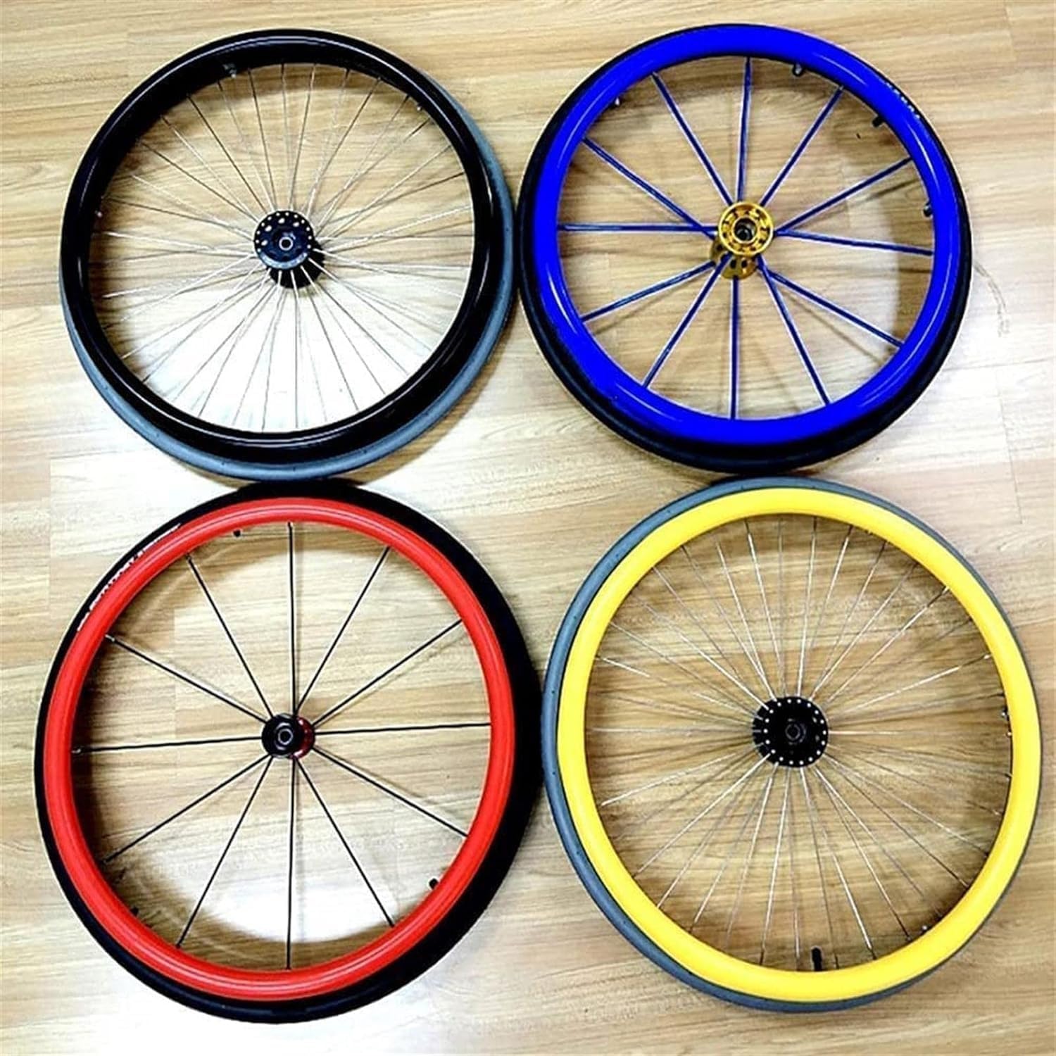 Copertura protettiva in silicone per sedia a rotelle, 55,9 cm, 61 cm, accessori per sedie a rotelle posteriori, protezione per sedia a rotelle, con copertura per ruota posteriore, confezione da 8